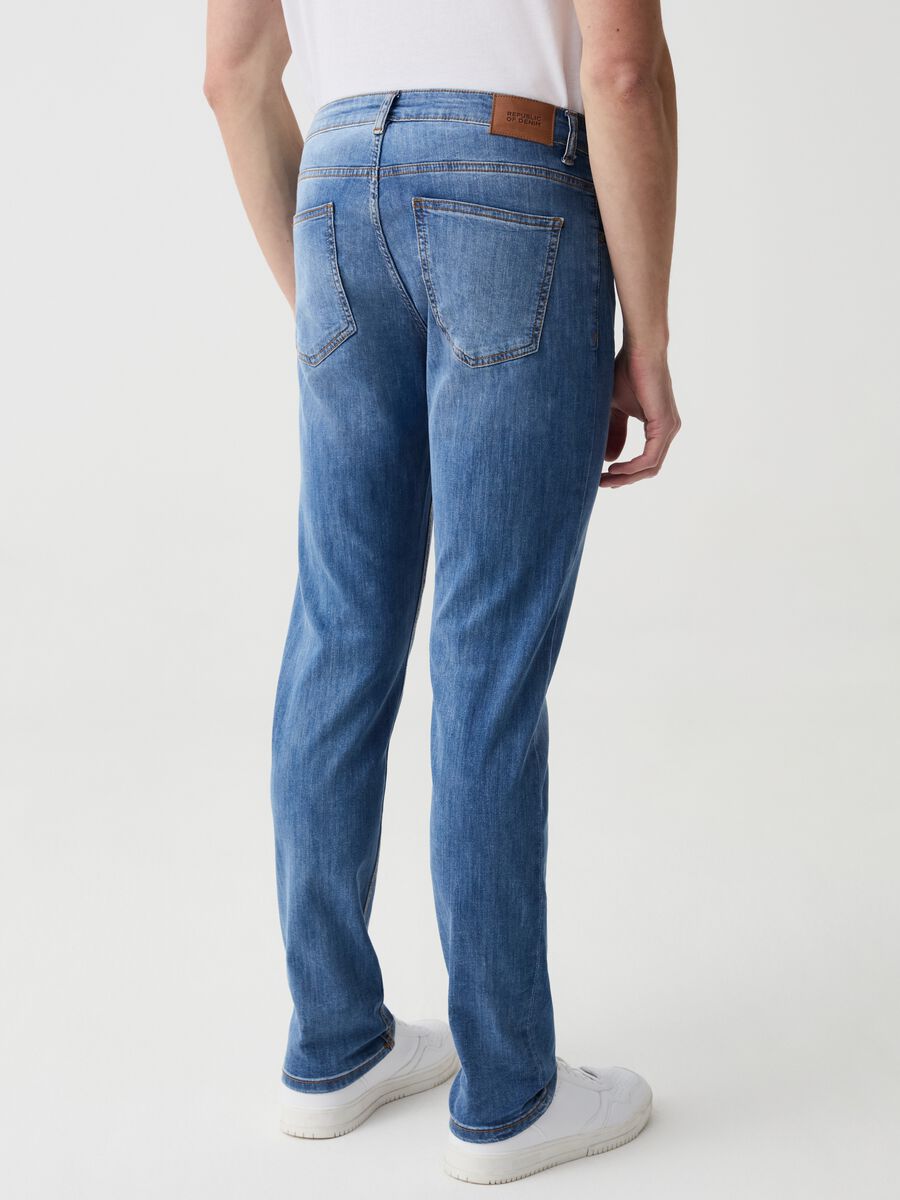 Jeans slim fit stretch con scoloriture_2