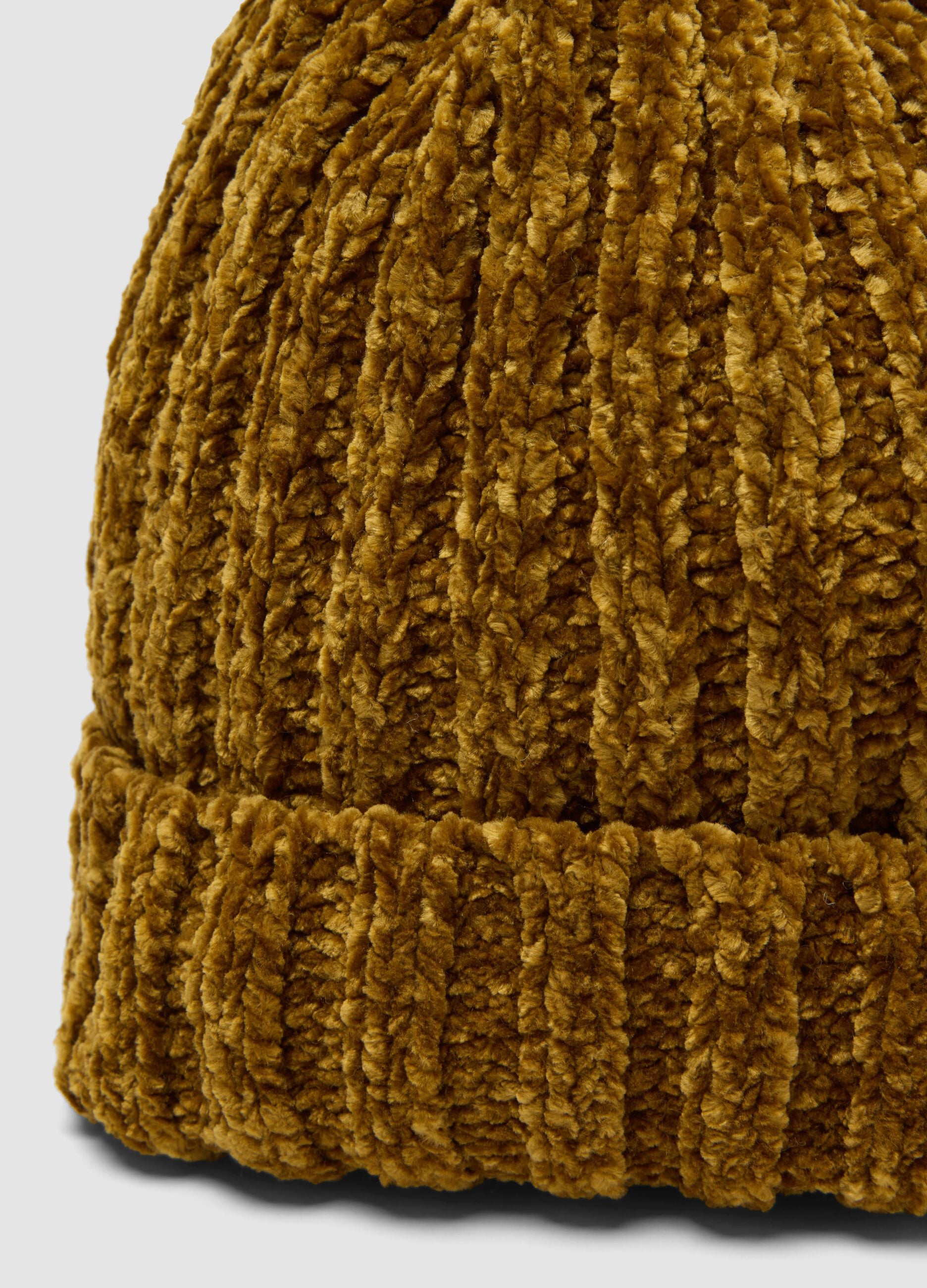 Green ribbed stretch-fabric beanie