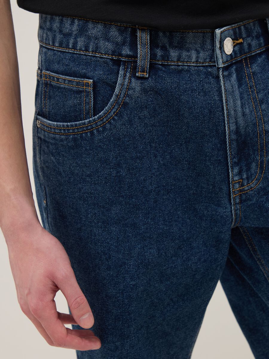 Slim Fit Blue Denim Cotton Blend Shorts_3