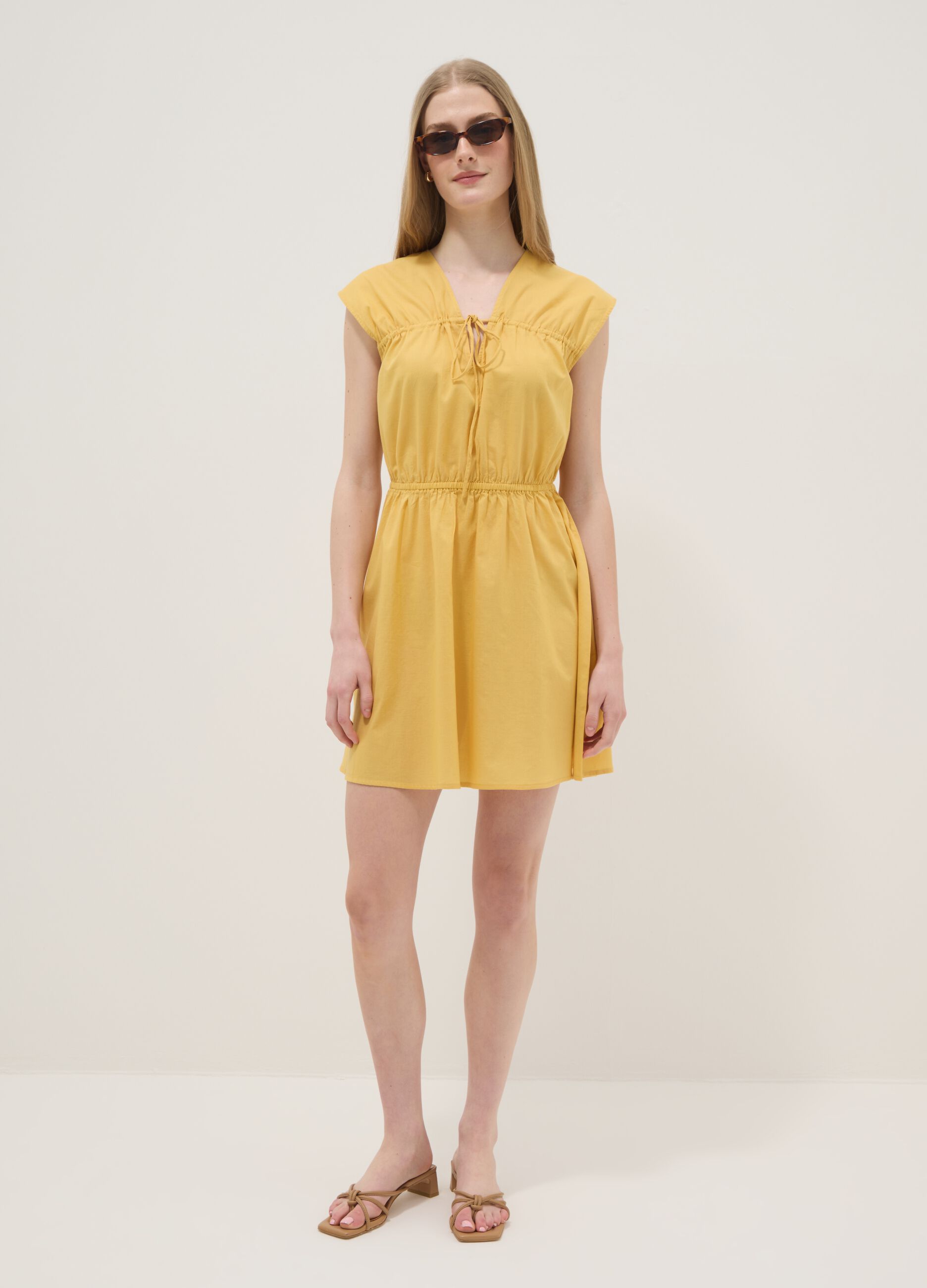 Yellow pure cotton regular-fit dress with V-neck and tie fastening