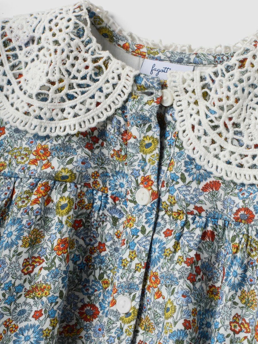 Abito multicolor in pura viscosa a fiori con colletto in pizzo_2