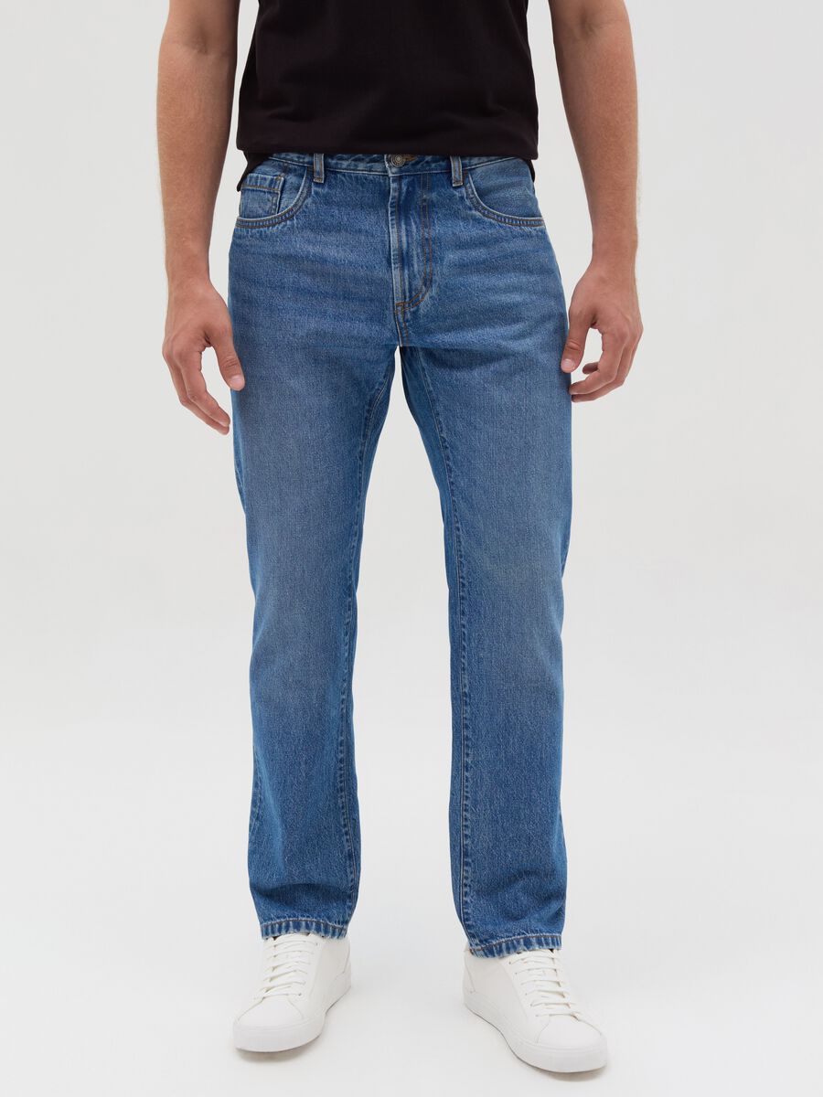 Jeans regular fit con scoloriture_1