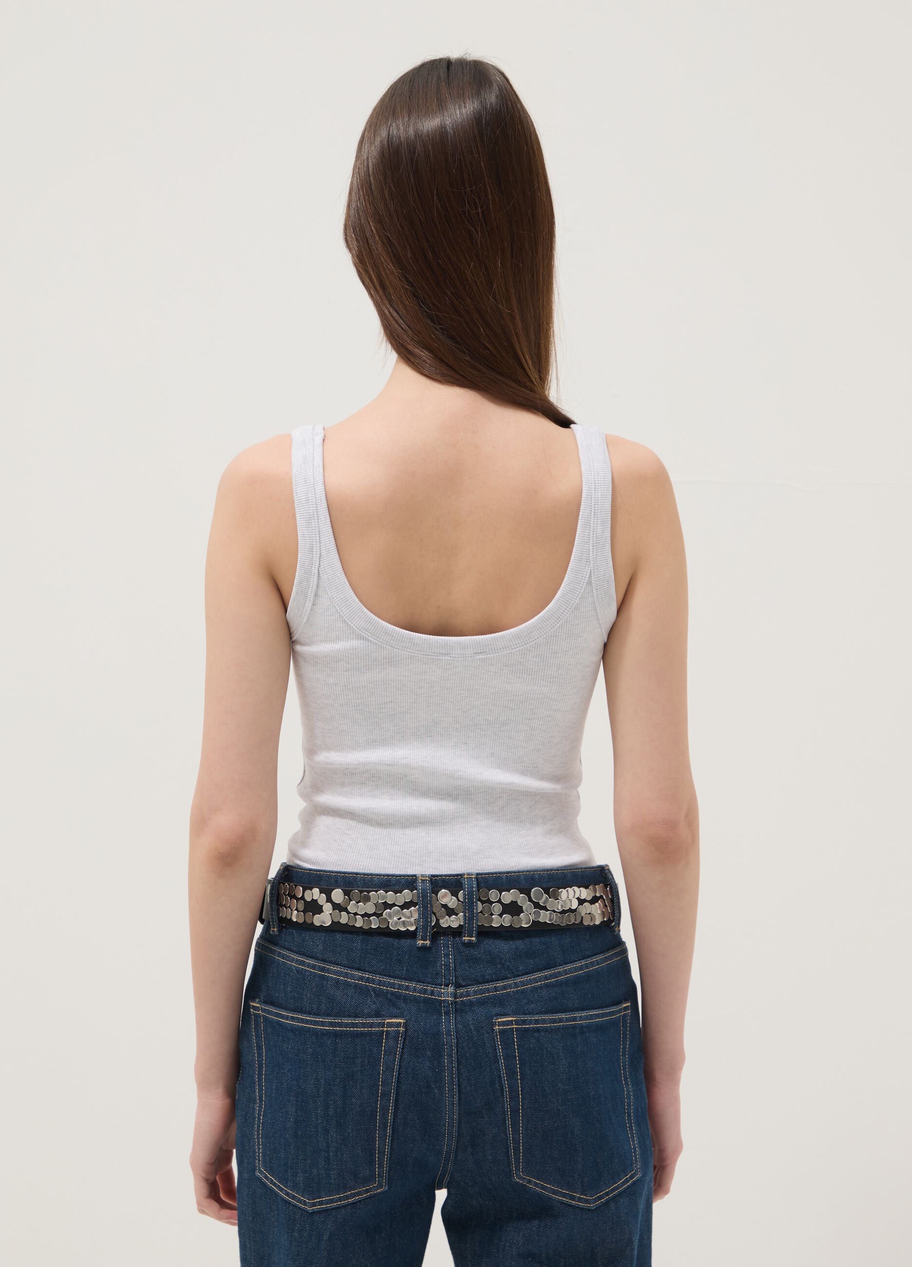 Body grigio in cotone elasticizzato a costine con scollo ampio