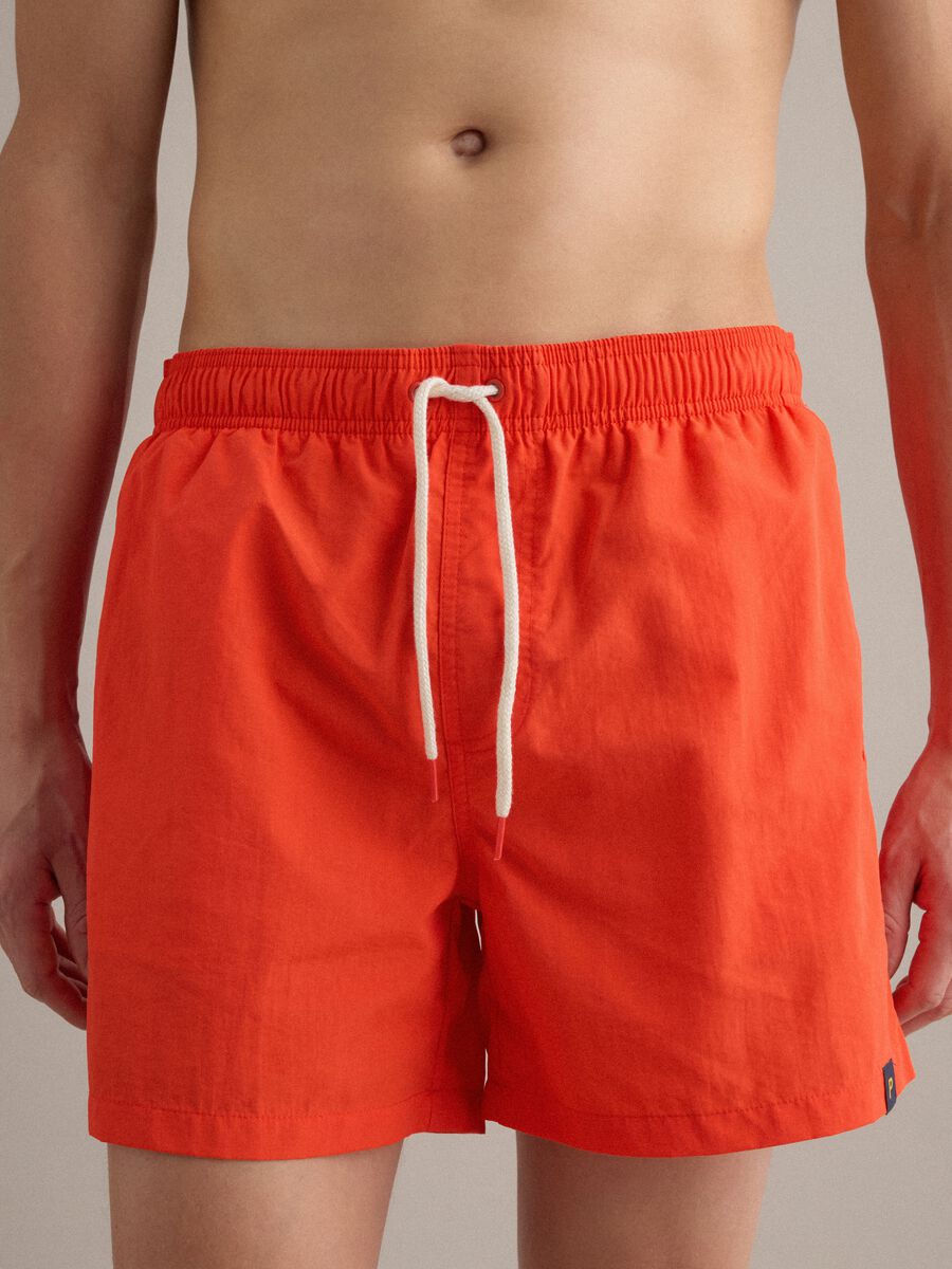 Boxer da mare arancione con vita elasticizzata e coulisse_2