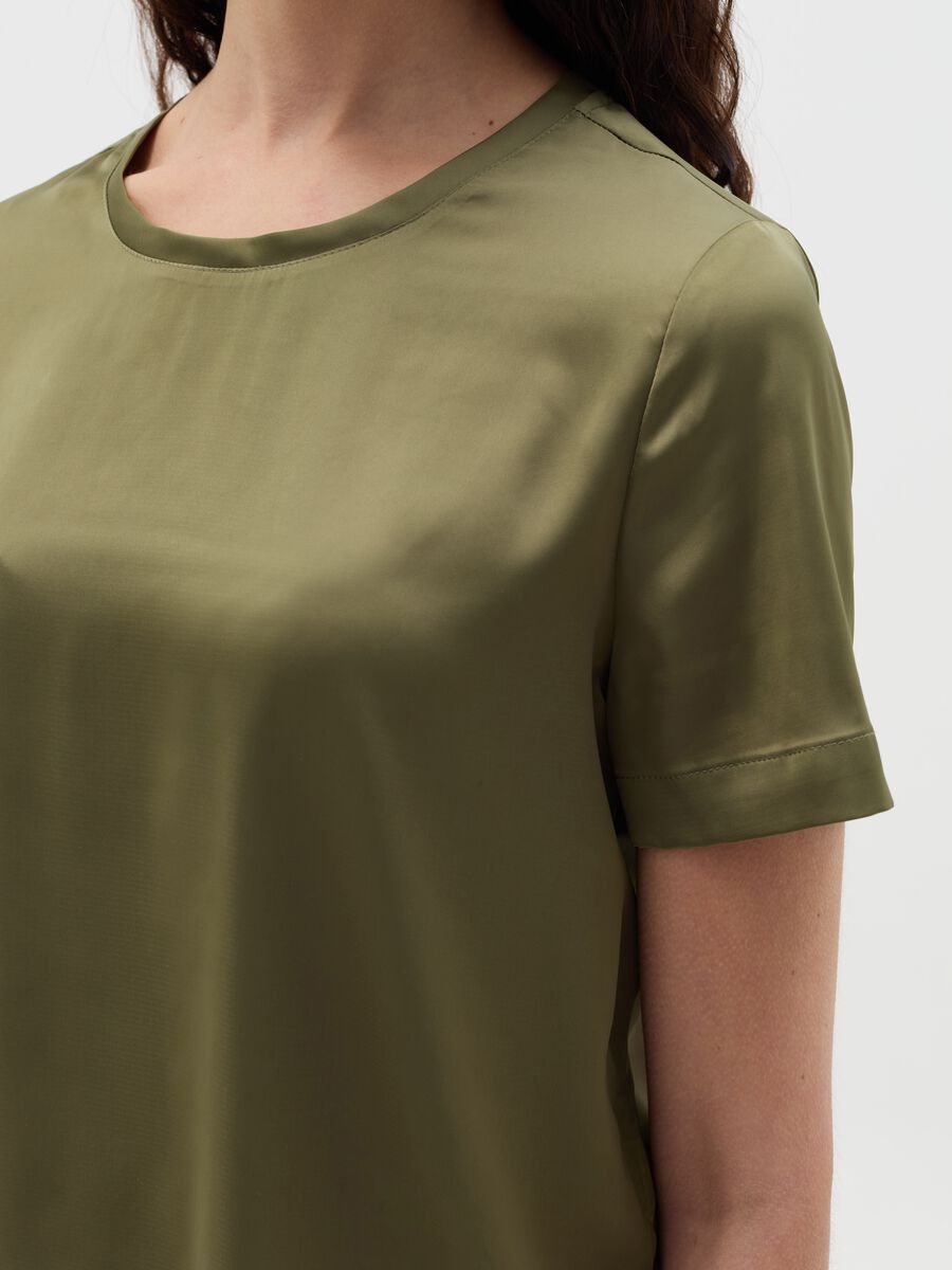Short-sleeved blouse in satin_2