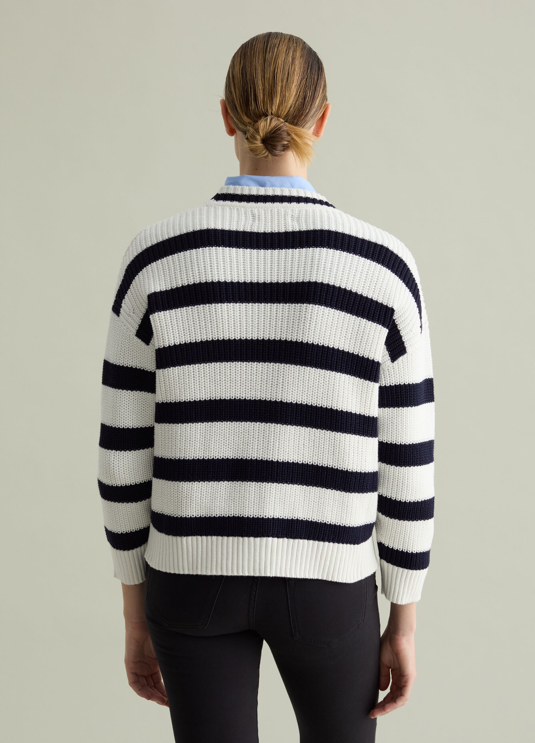 Cardigan tricot a righe con scollo a V