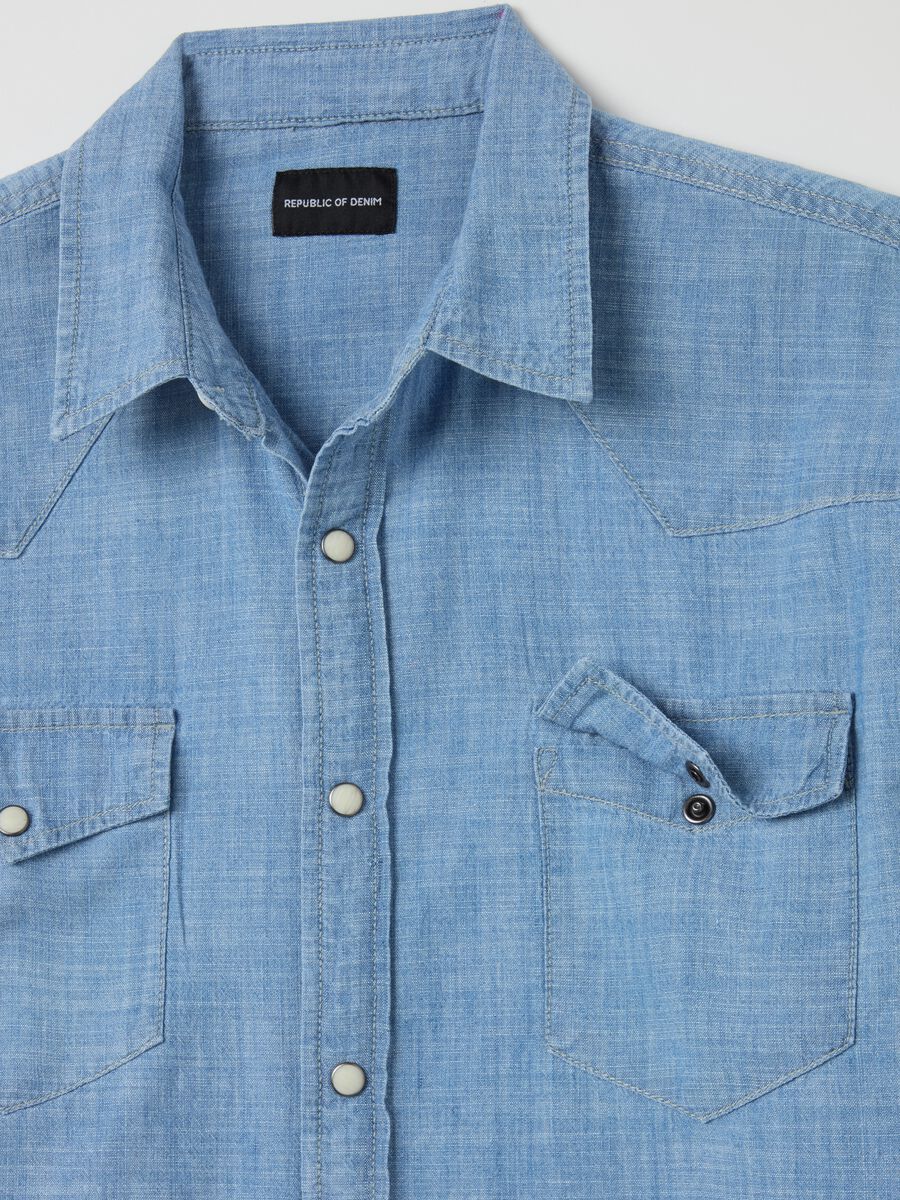 Camicia in denim con tasche _5