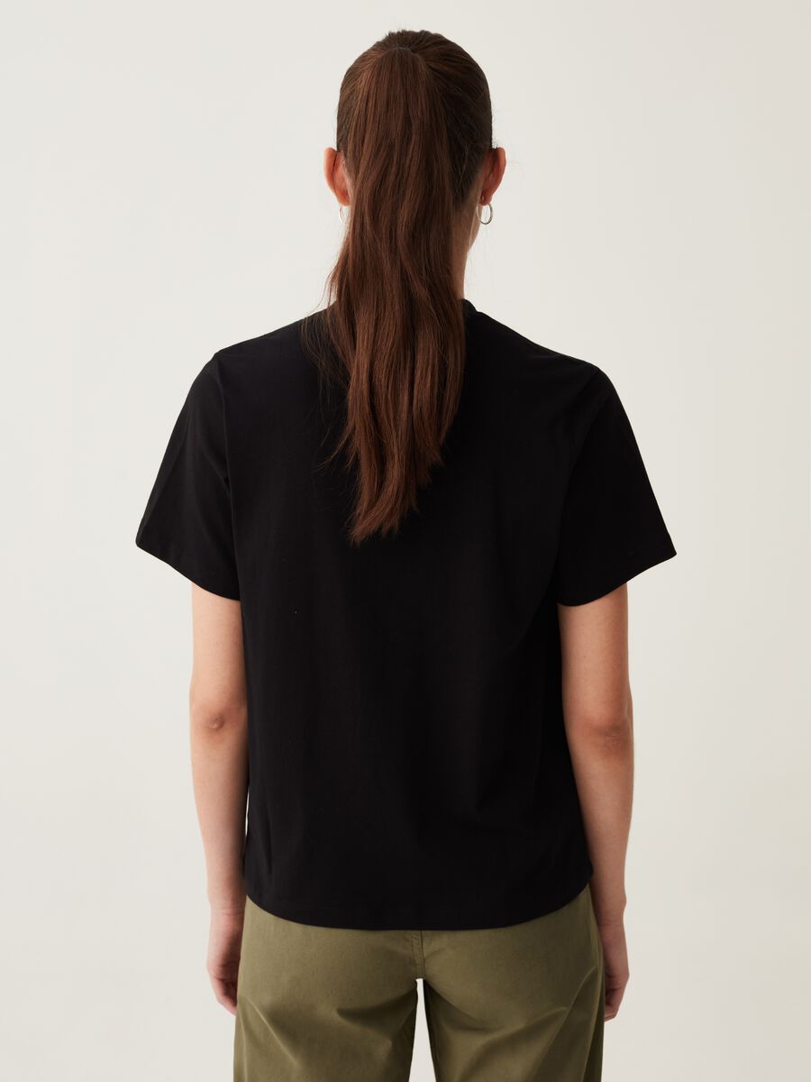 T-shirt in cotone con scollo rotondo_2
