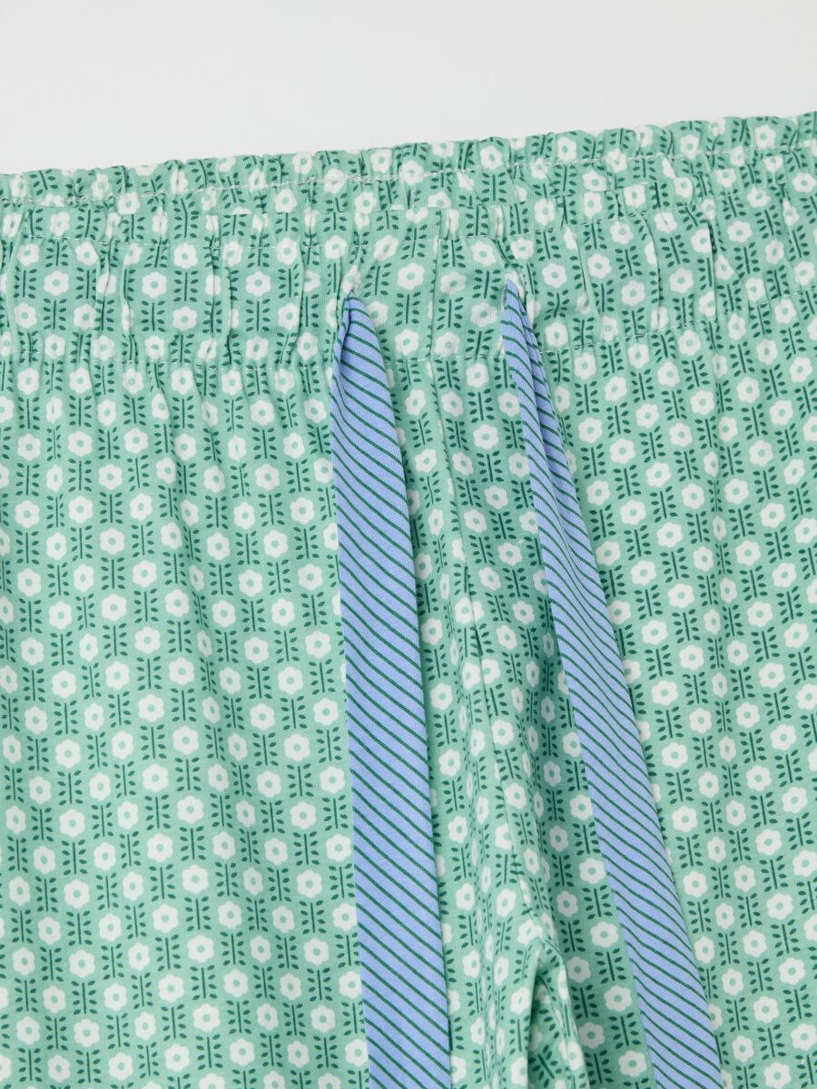 Pyjama trousers with small flowers_5
