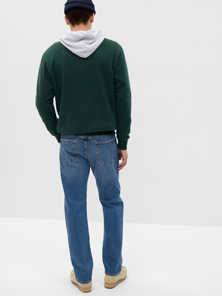 Straight-fit jeans with mid-rise waist_1