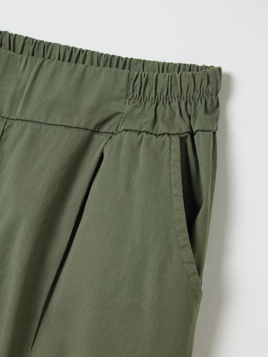 Green cigarette trousers with elastic waistband_5
