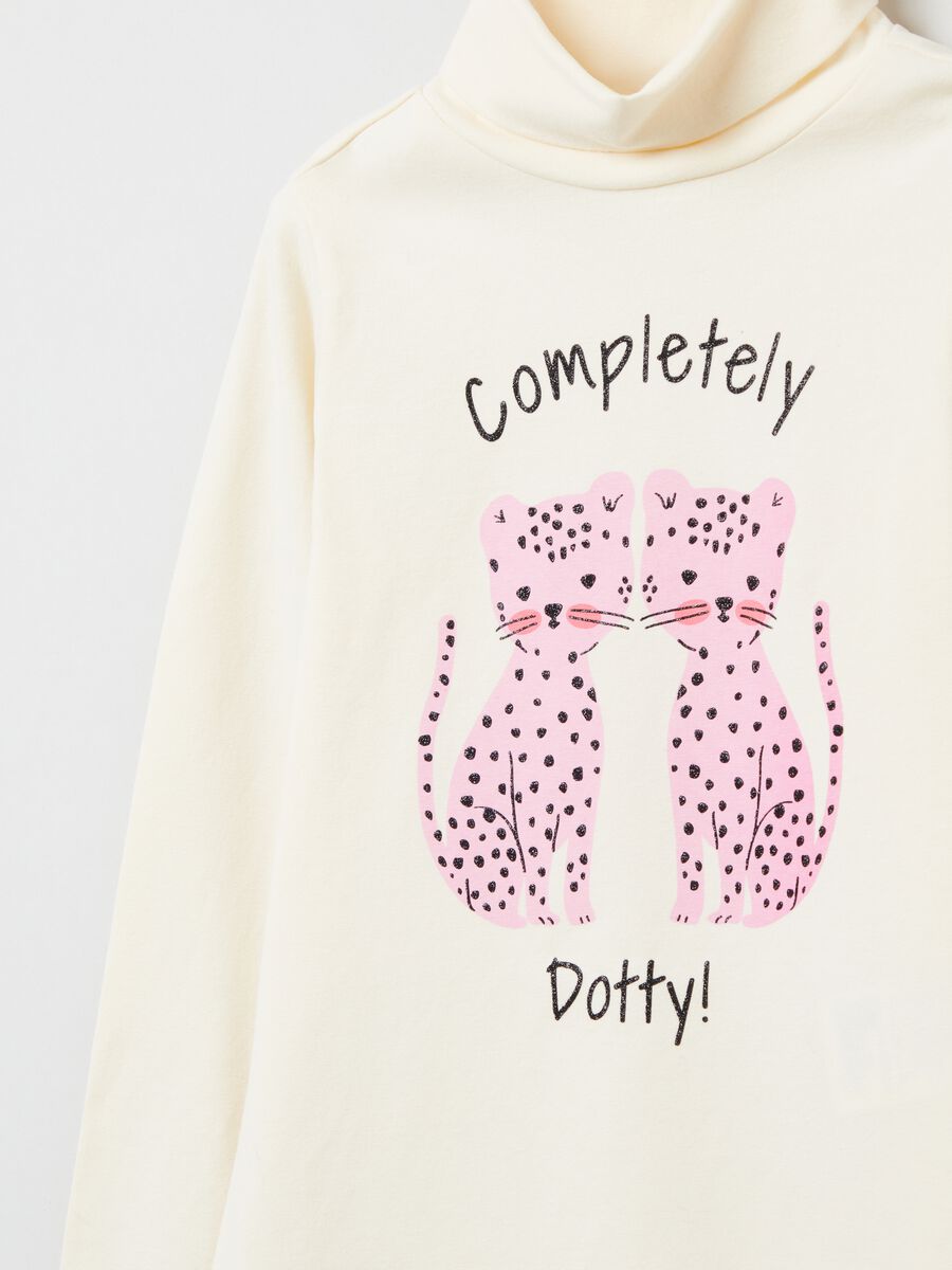 Long-sleeved T-shirt with high neck_2