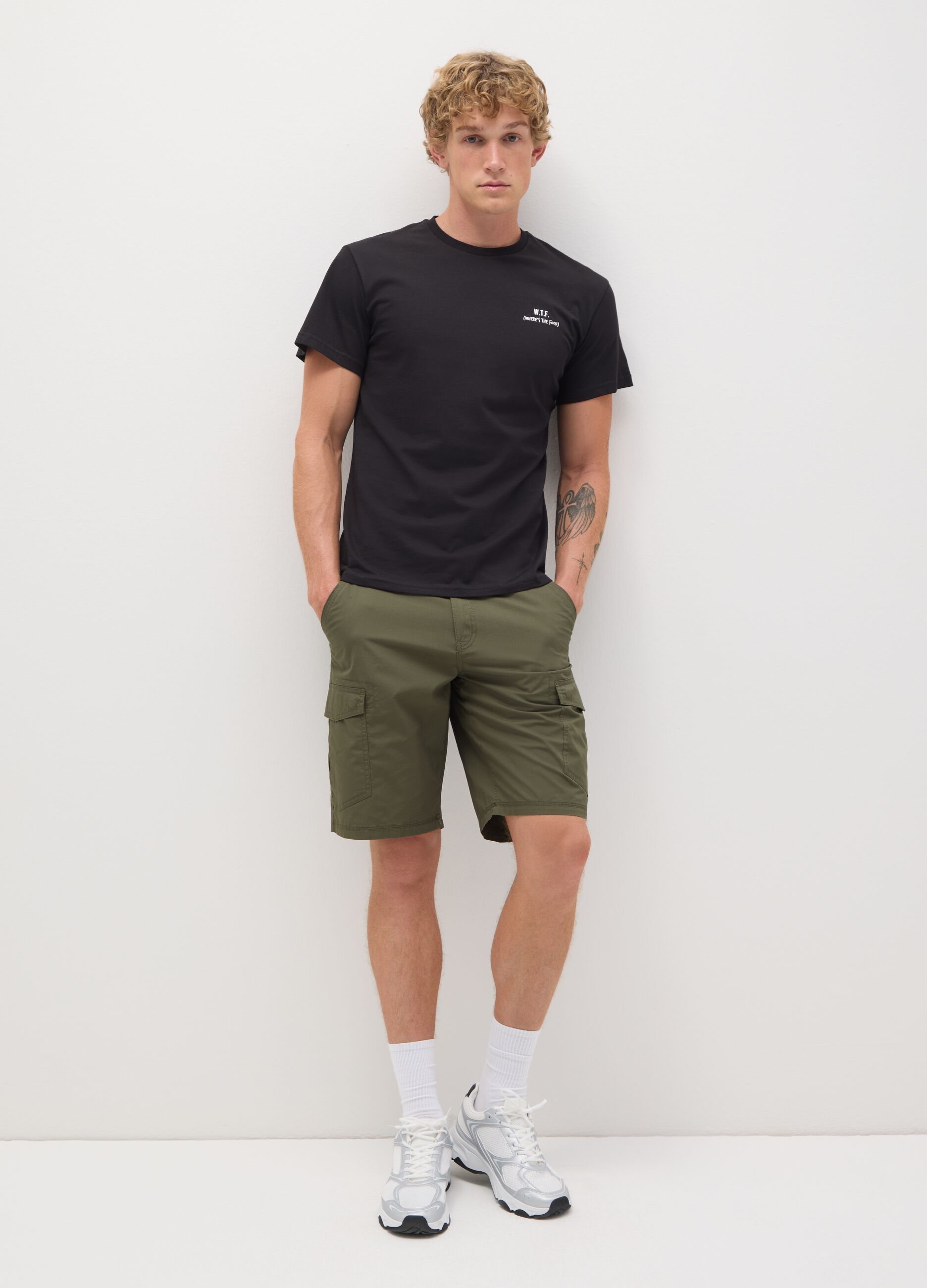 T-shirt da uomo in puro cotone nero regular fit