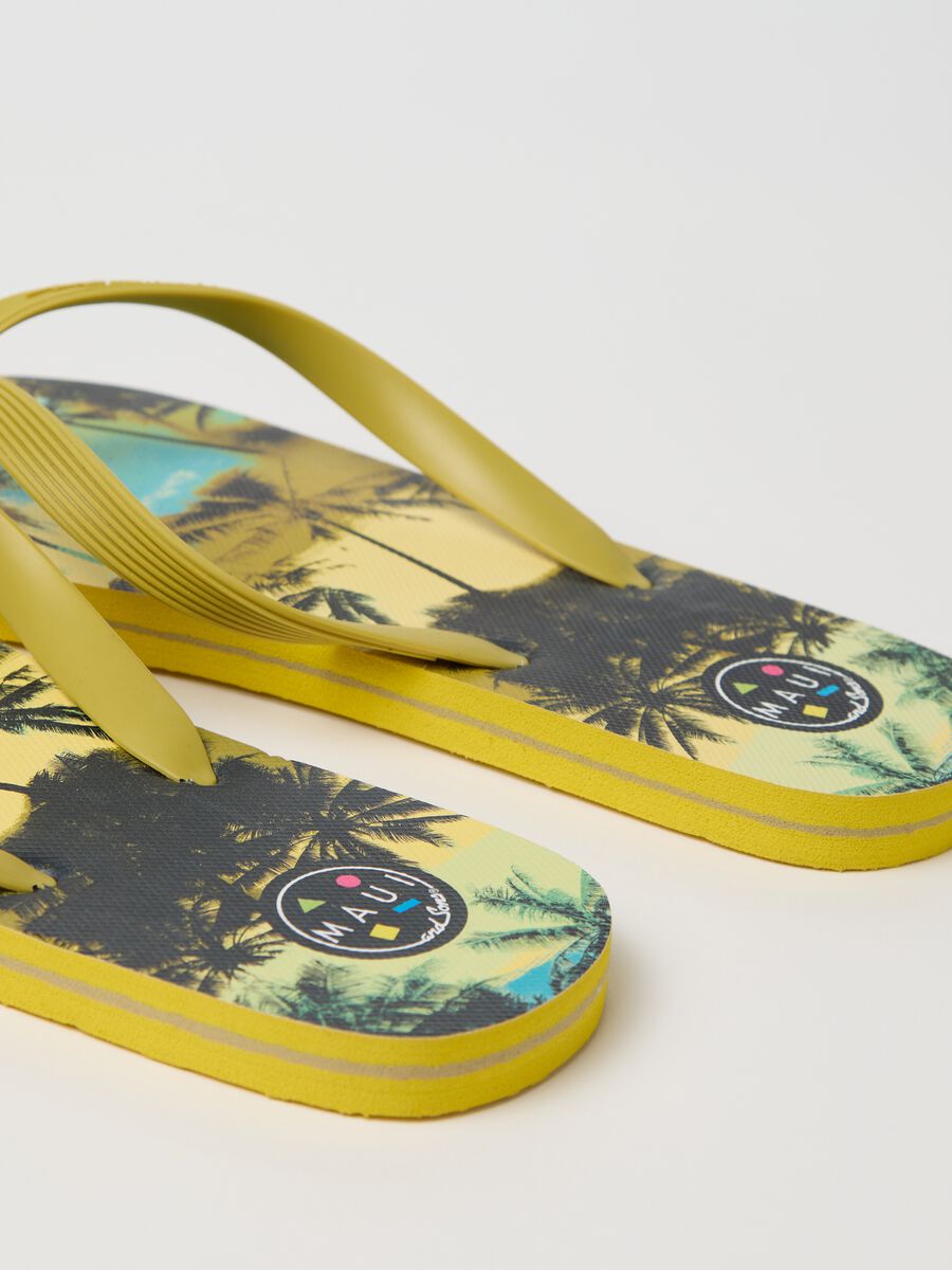 Maui and Sons yellow flip flops with palms pattern_2
