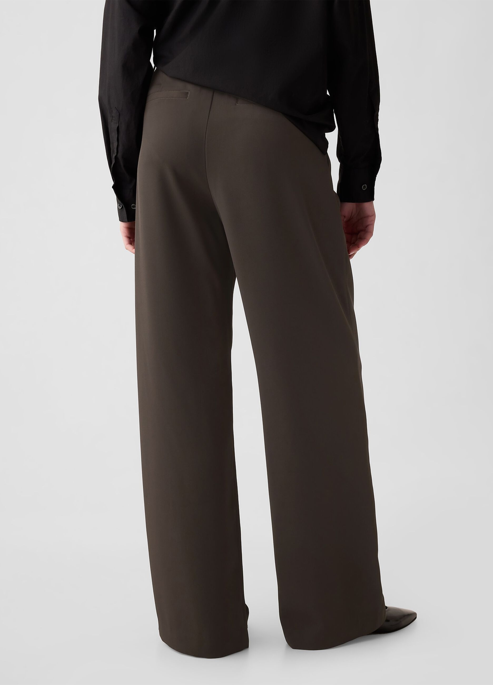 Wide leg trousers with darts