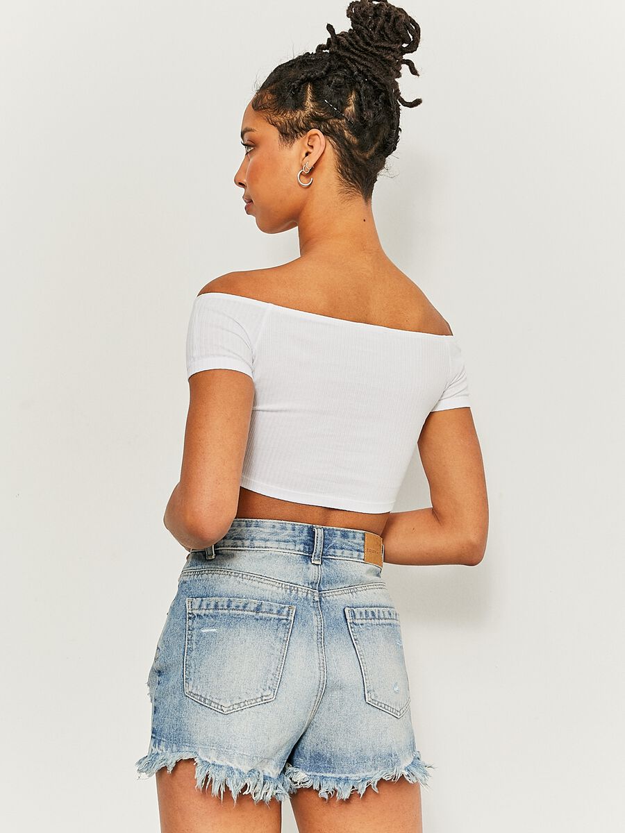 Frayed denim shorts_2