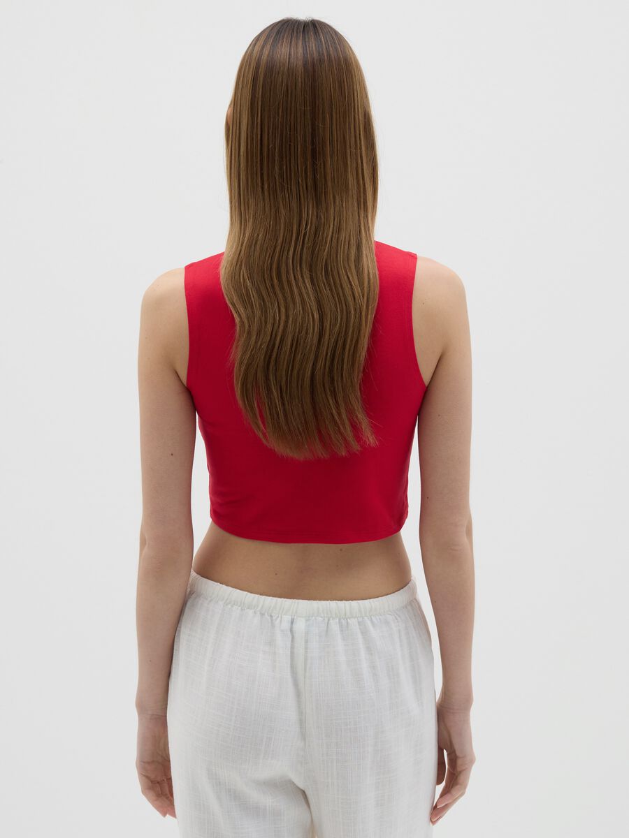 Red cropped tank top with embroidery_3
