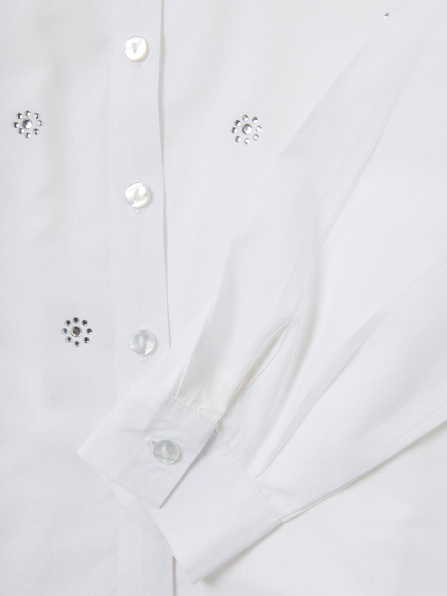 Camicia da bambina in puro cotone bianca regular fit con ricami_3