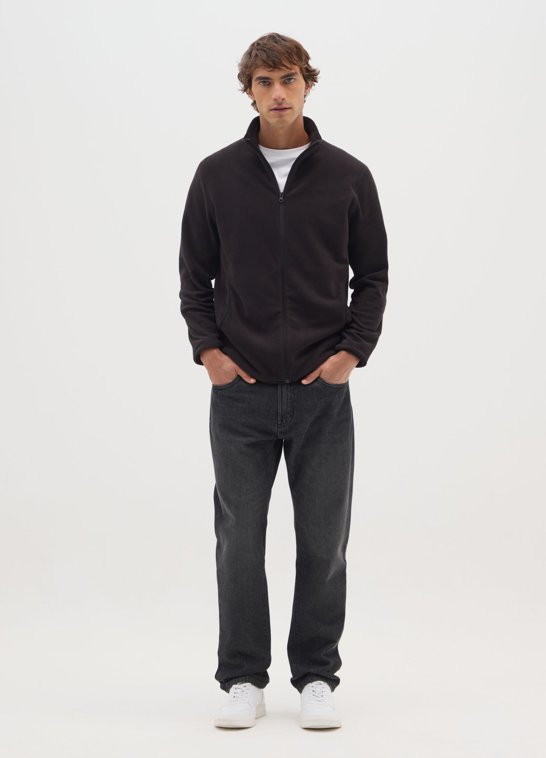Black fleece with collar and full zip