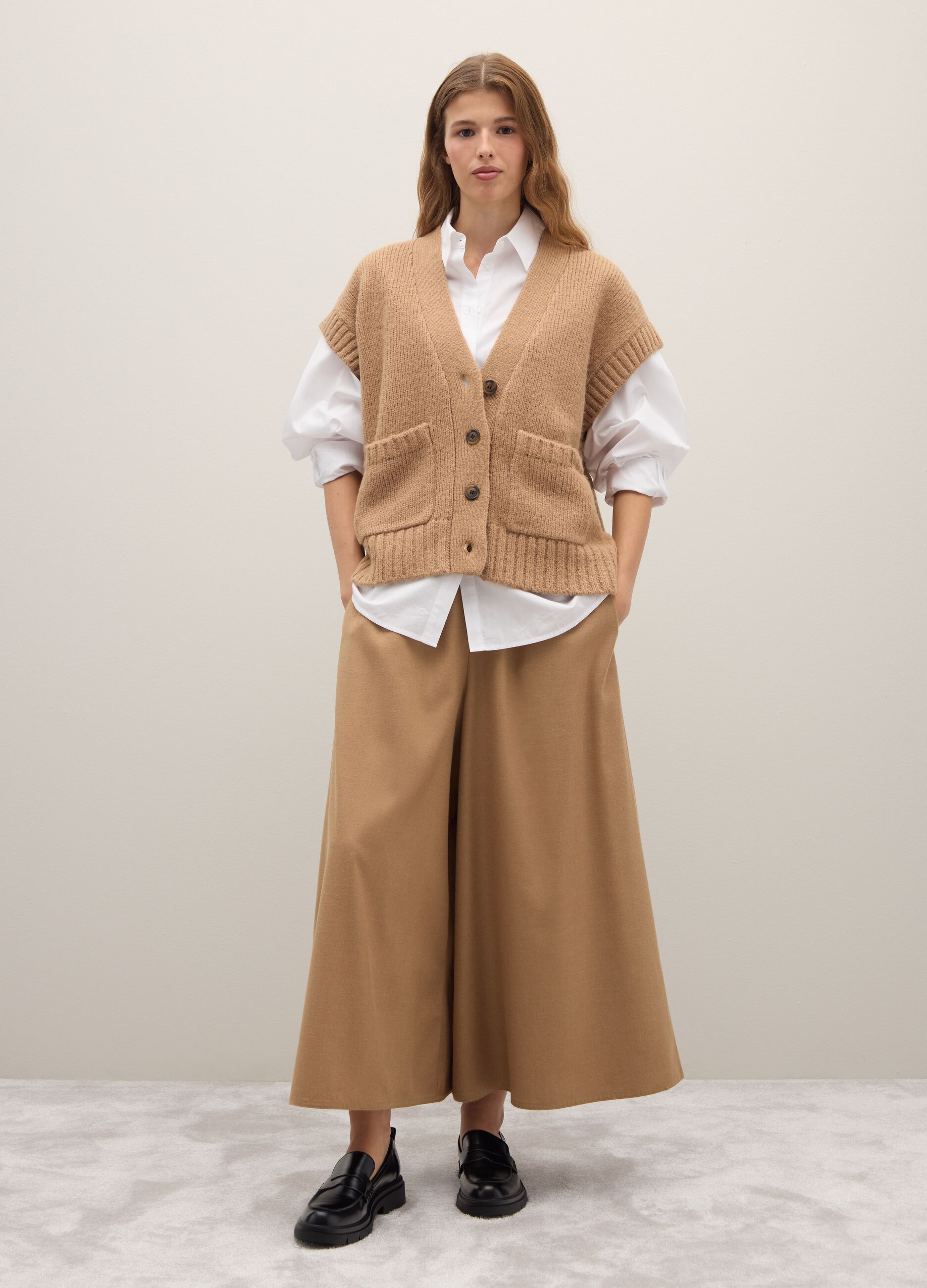 Beige wide-leg trousers relaxed fit