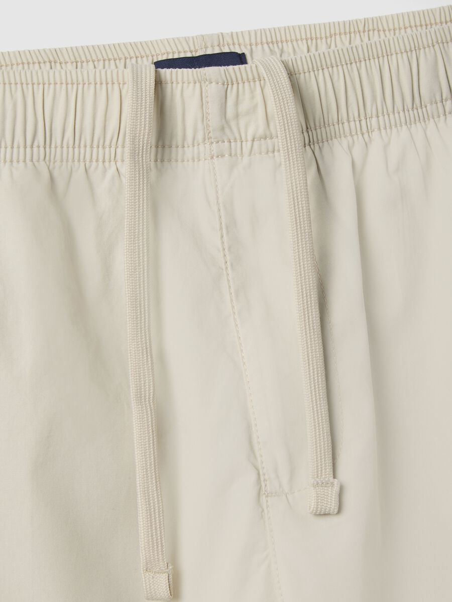 Pantaloni chino beige in puro cotone regular fit_5