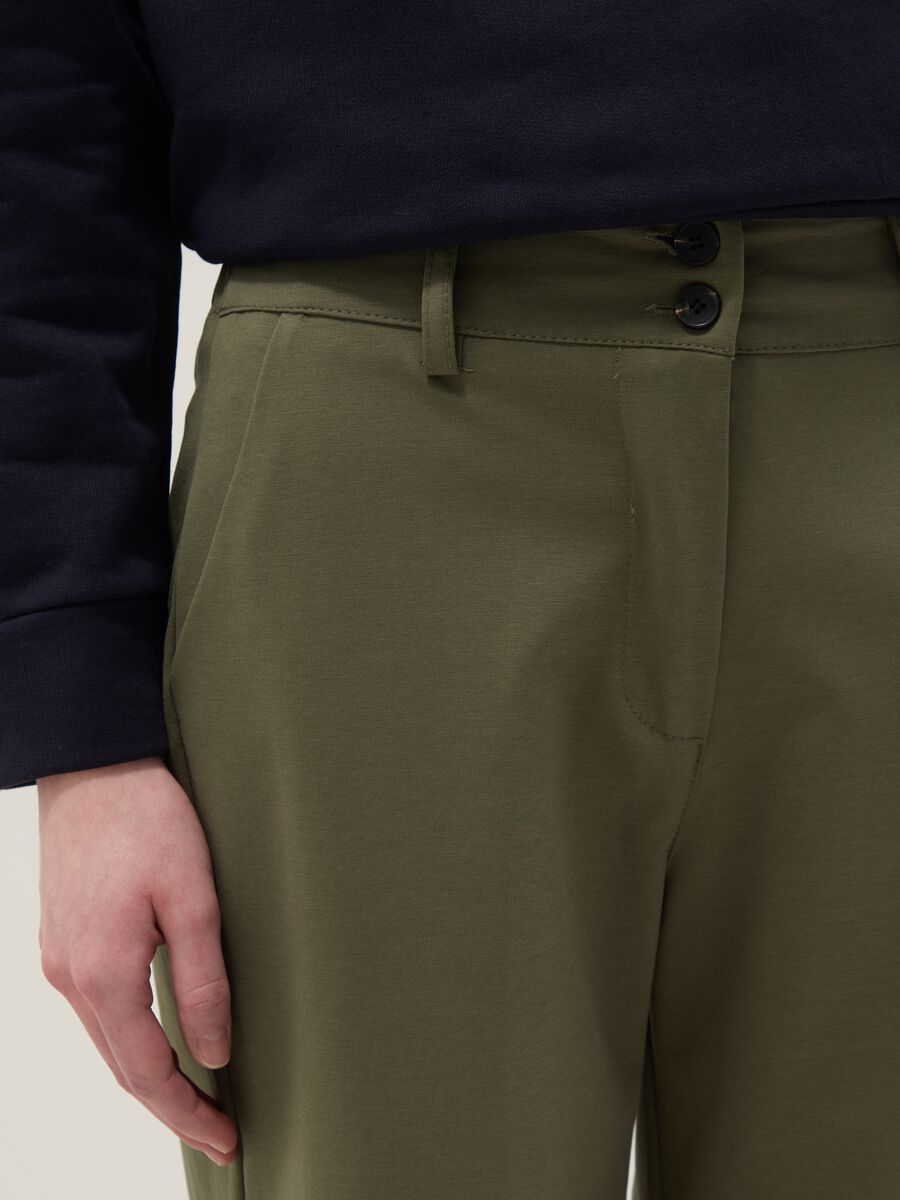 Pantaloni wide leg in misto cotone elasticizzato verdi regular fit_3