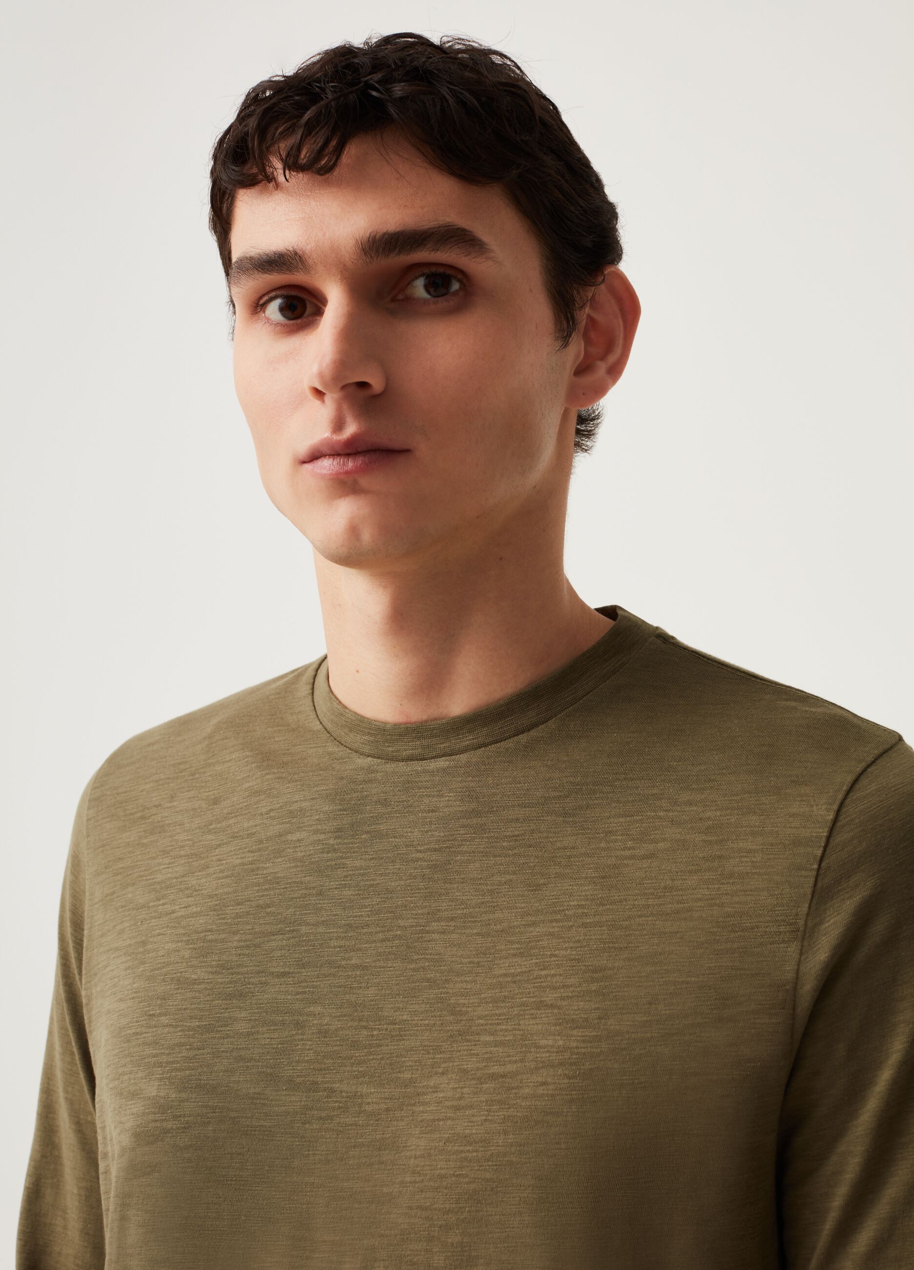 T shirt in cotone a maniche lunghe Verde militare da Uomo OVS