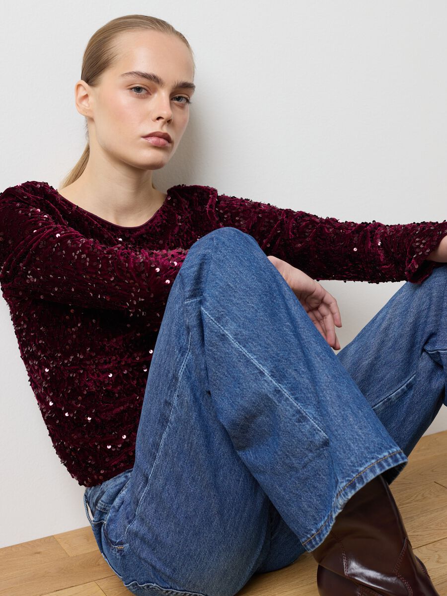 Regular fit red velour blend top with sequins_0