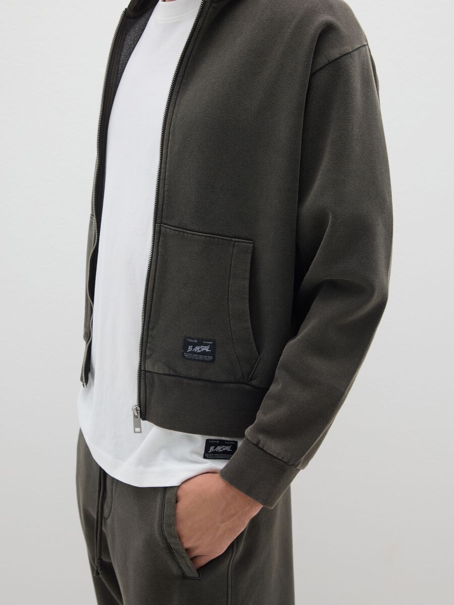 Black cotton blend hoodie with zip_3