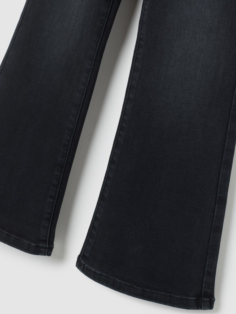 Jeggings da bambina in denim nero flare_3