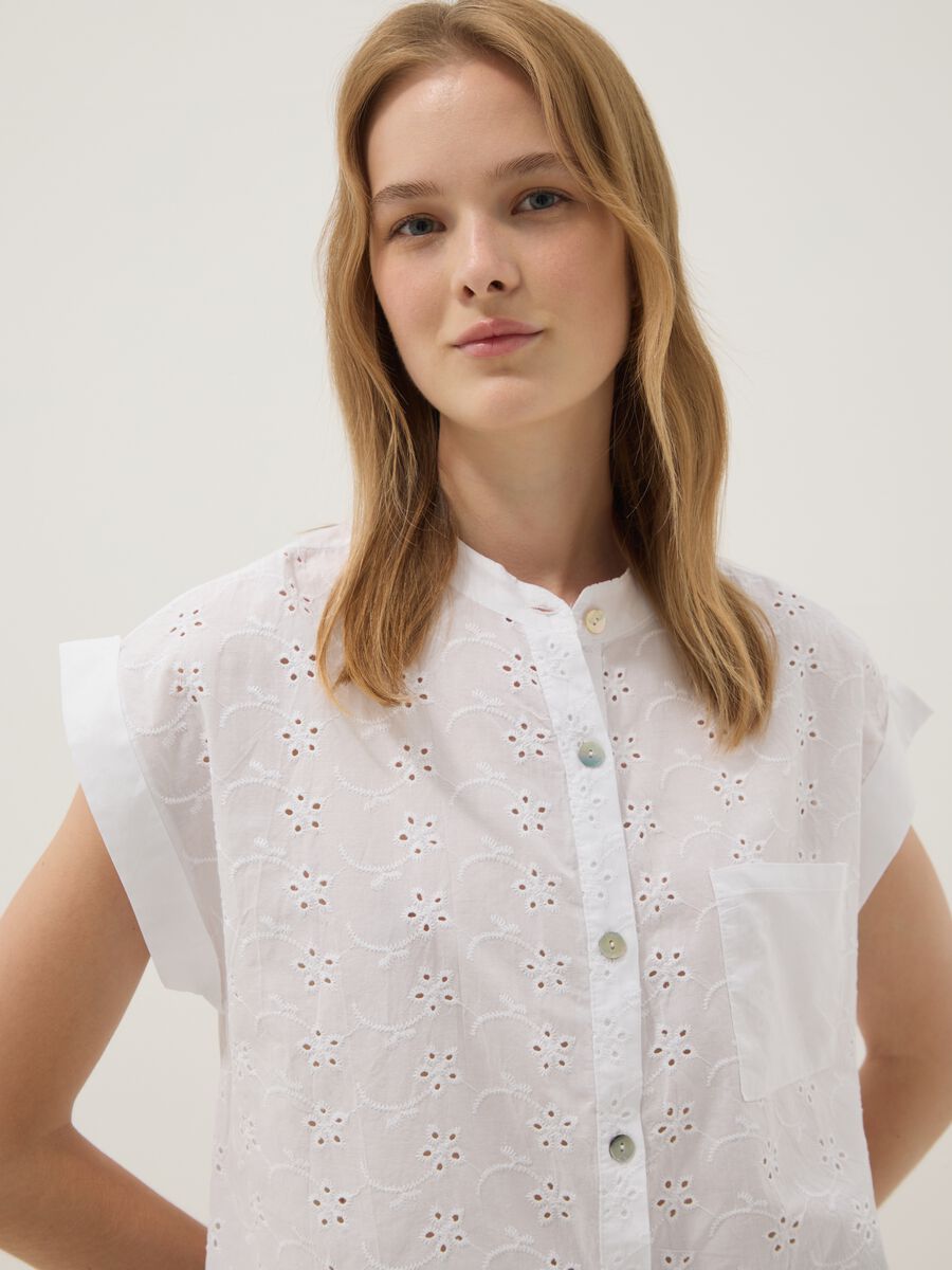 White pure cotton embroidered shirt_3