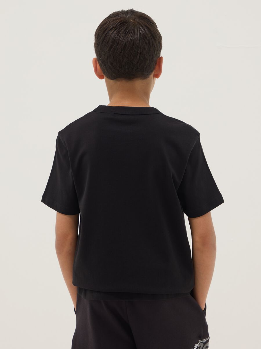 T-shirt in puro cotone nero da ragazzo regular fit_1
