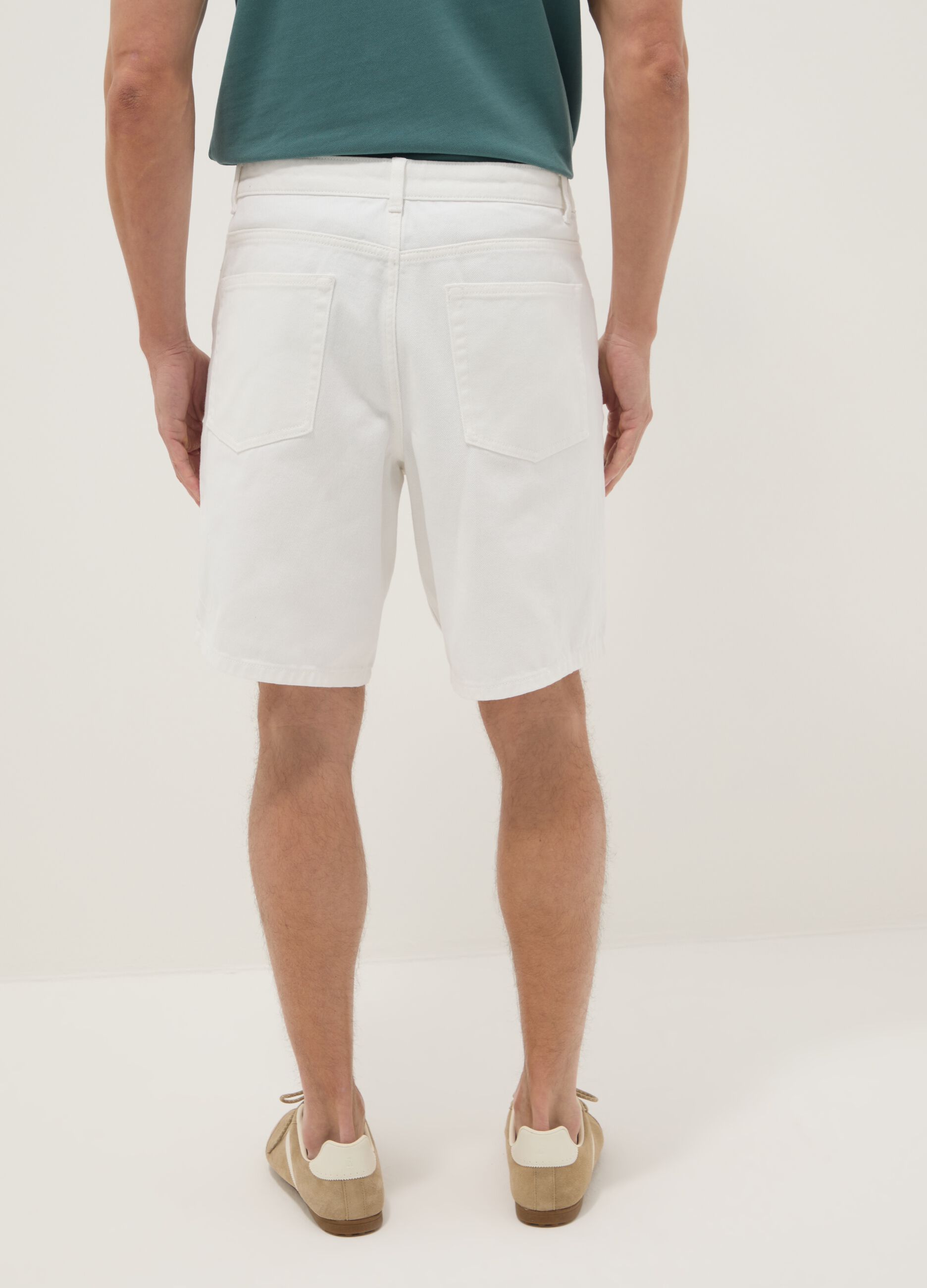 White denim bermuda shorts in cotton blend, baggy fit