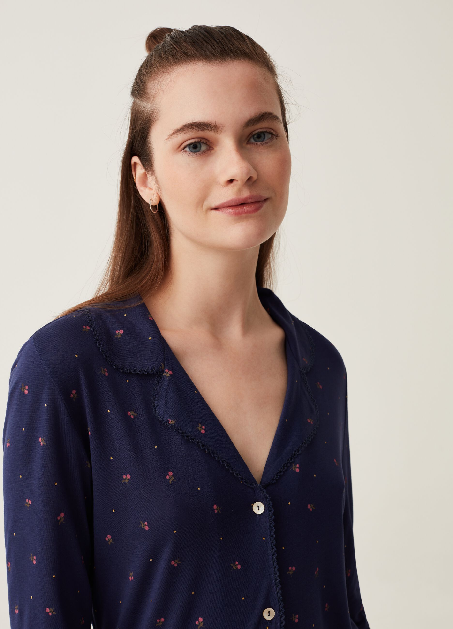 Camicia da notte in viscosa con fantasia_1