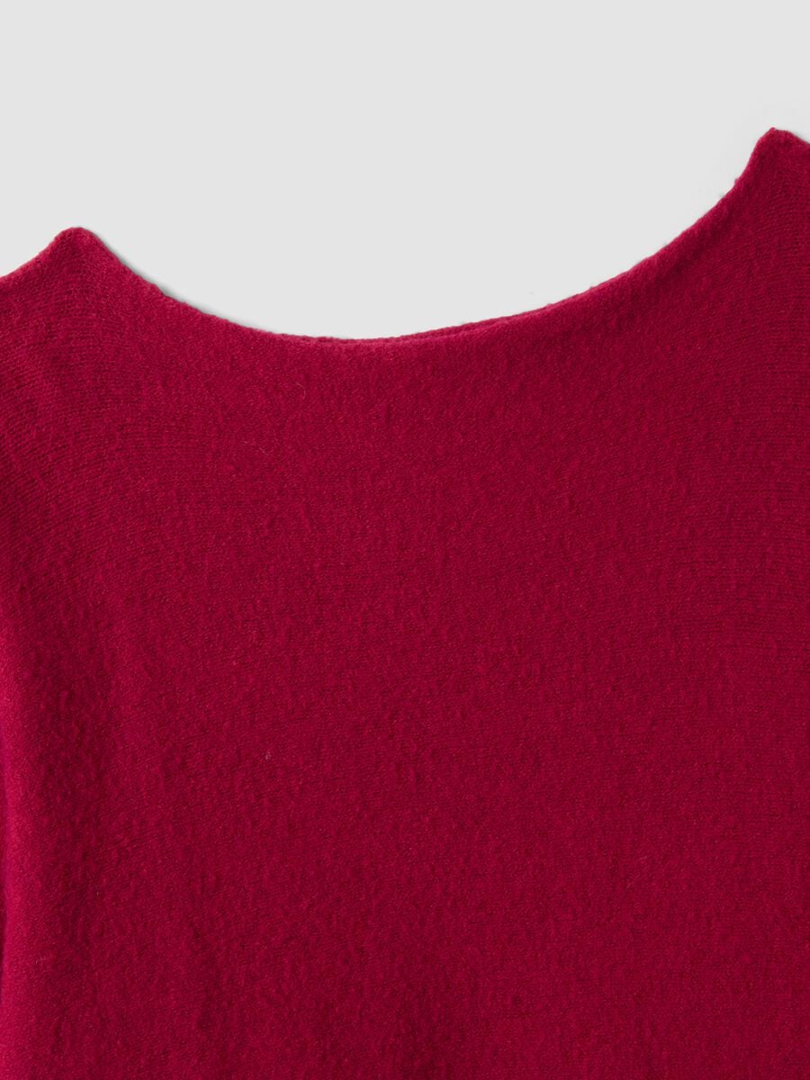 Maglia rossa regular fit con scollo ampio_1