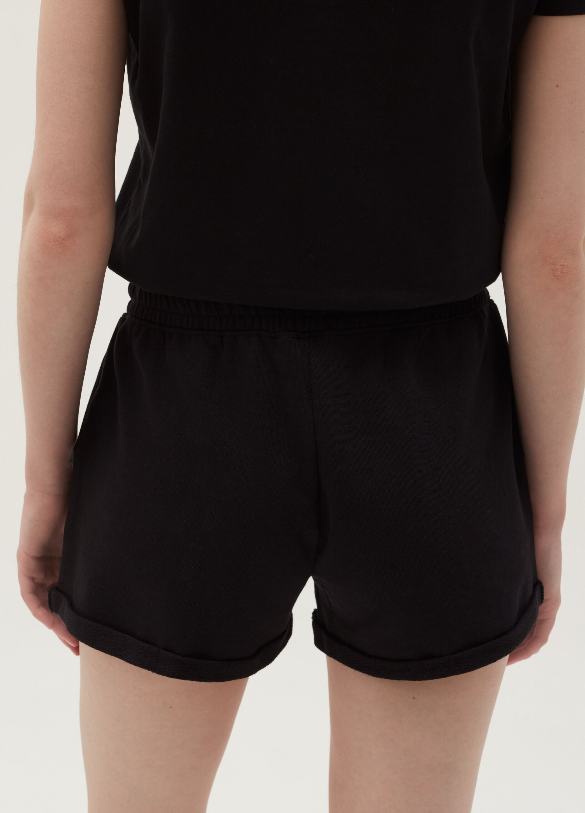 Shorts in felpa con risvolto_2