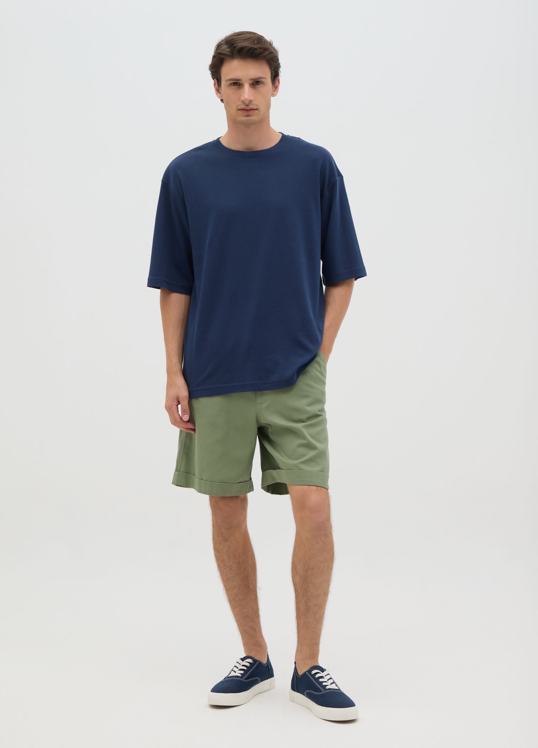 Pantaloncini da uomo in puro cotone verdi regular fit