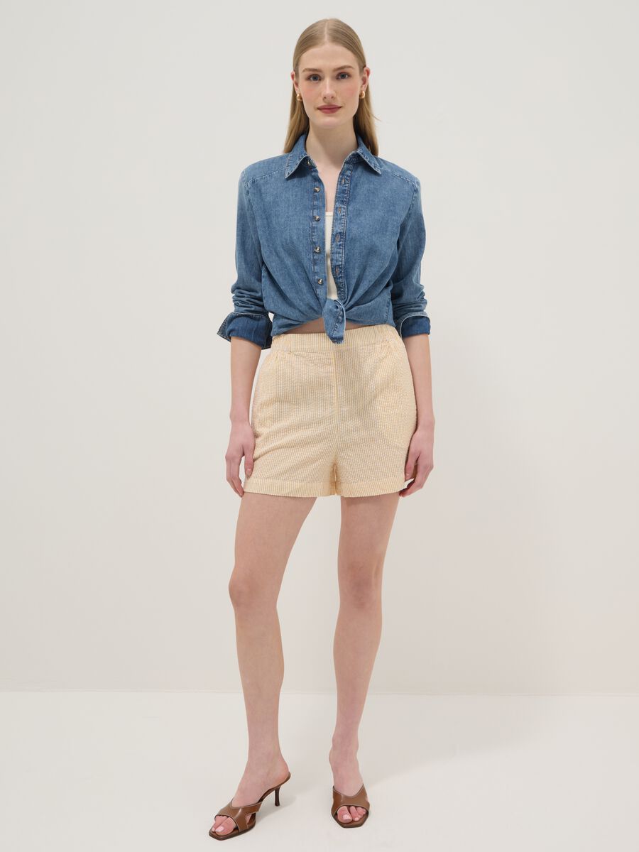 Regular-fit pure cotton shorts with yellow and white stripes_0