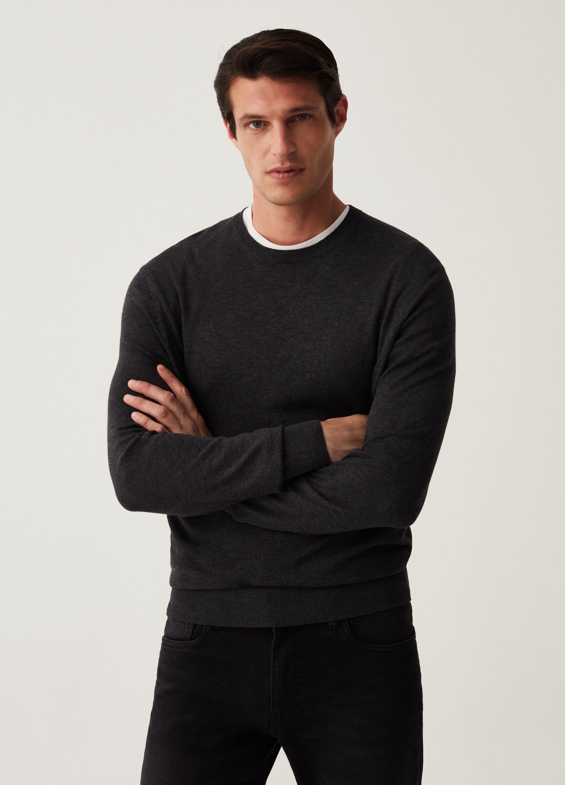 Pullover con scollo rotondo