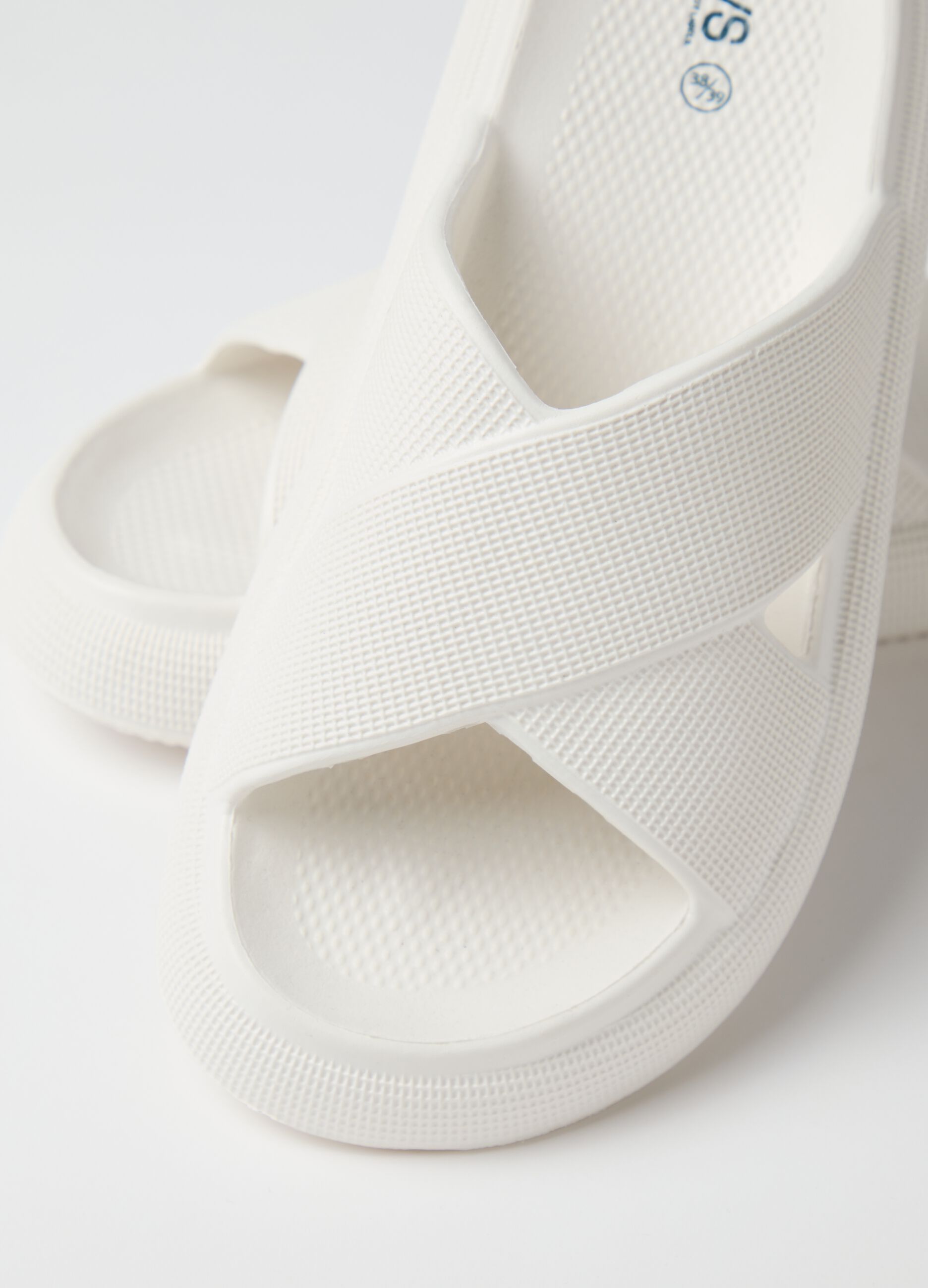 Women's white rubber sandals with crossed strap