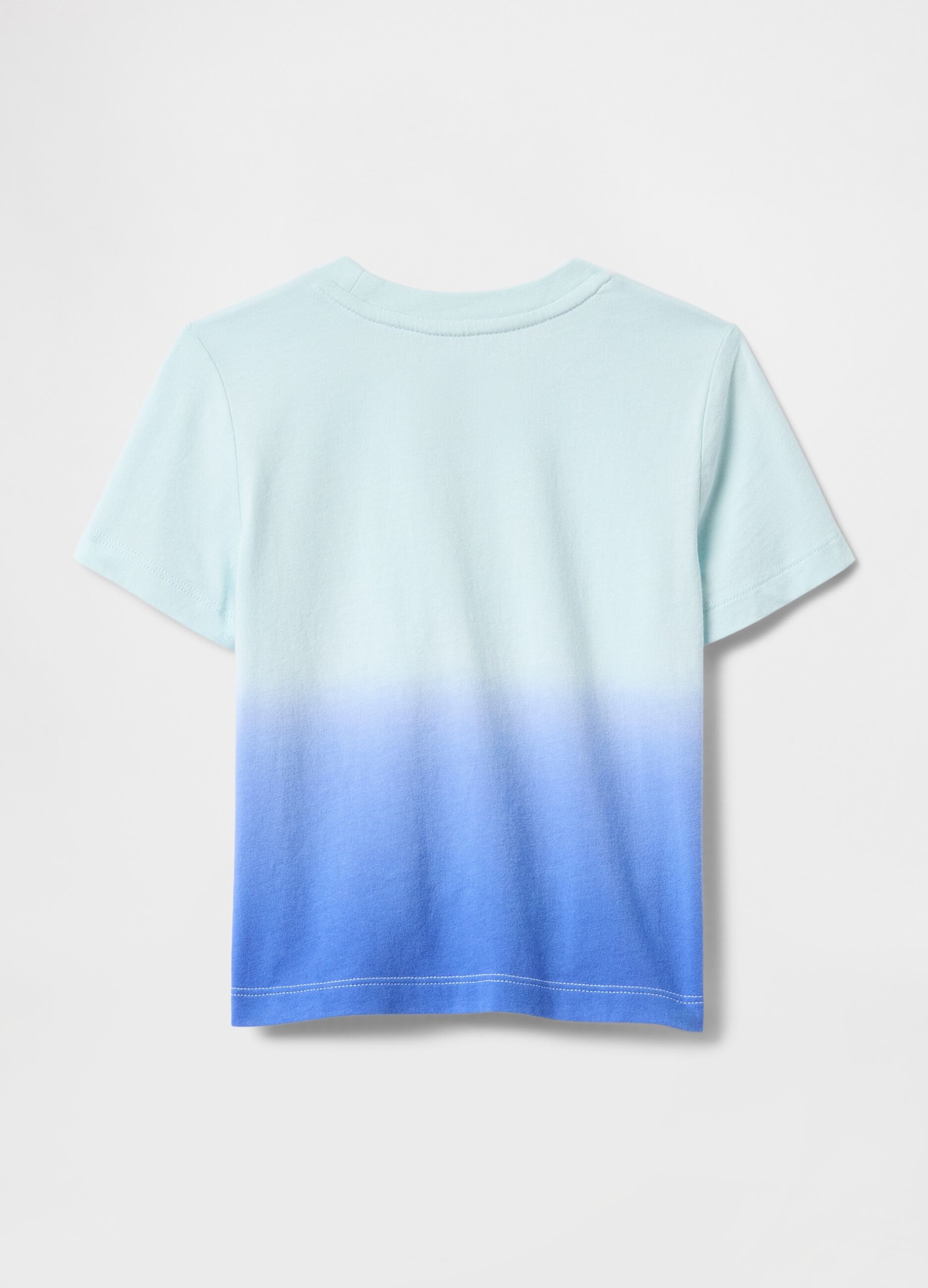 Sky blue and navy gradient T-shirt with front pocket