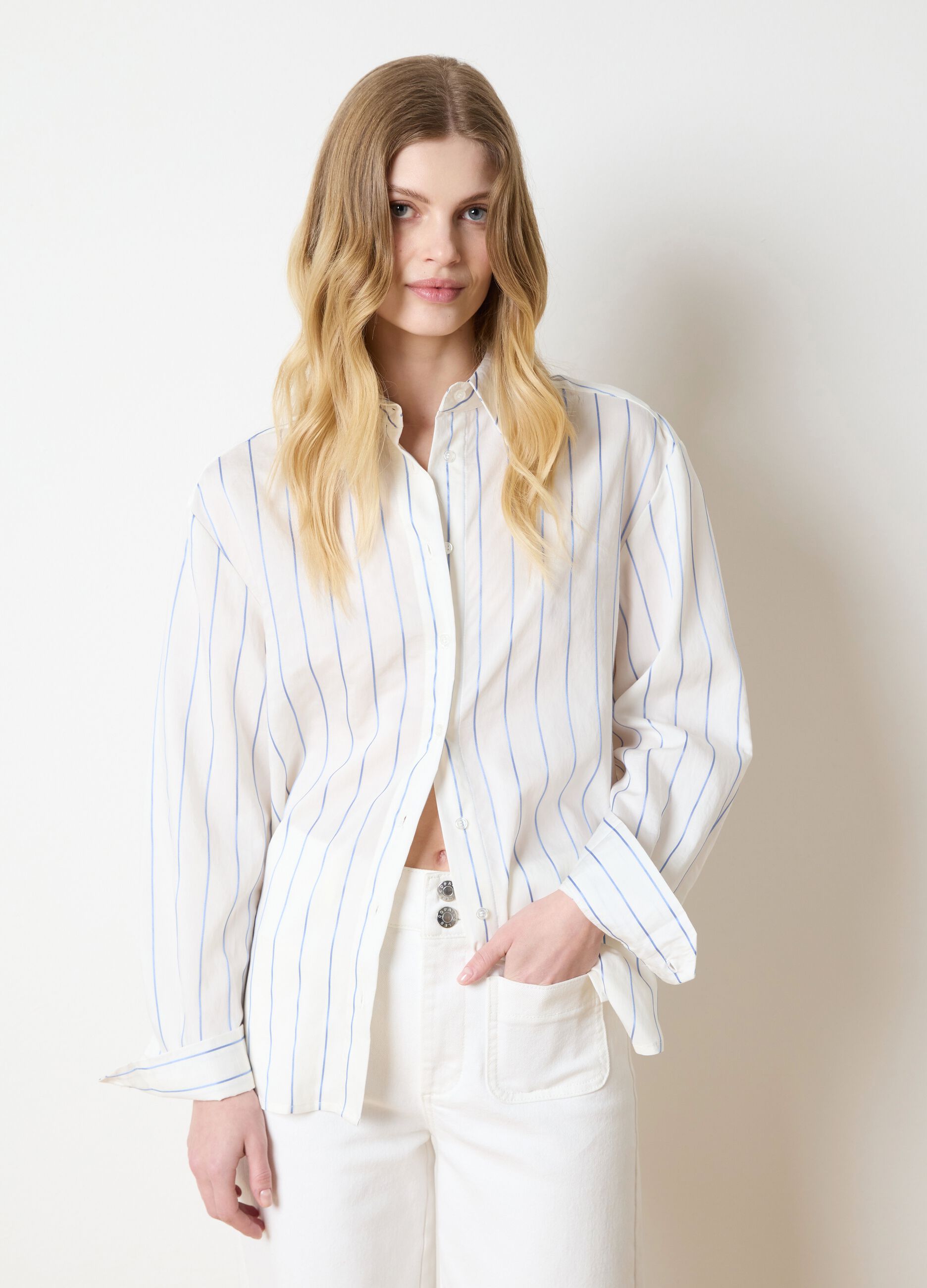 Shirt with vertical stripes