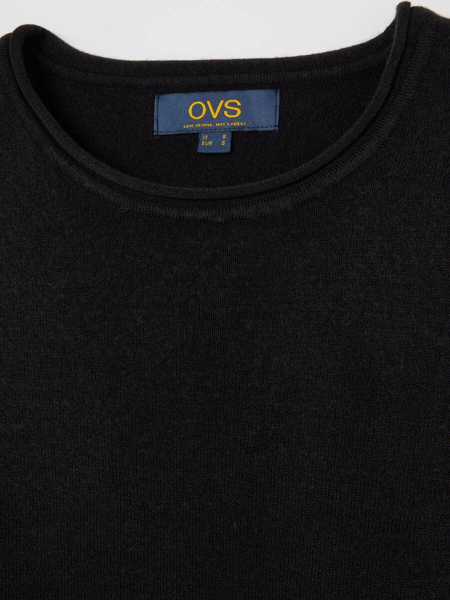 Maglione nero in puro acrilico_5