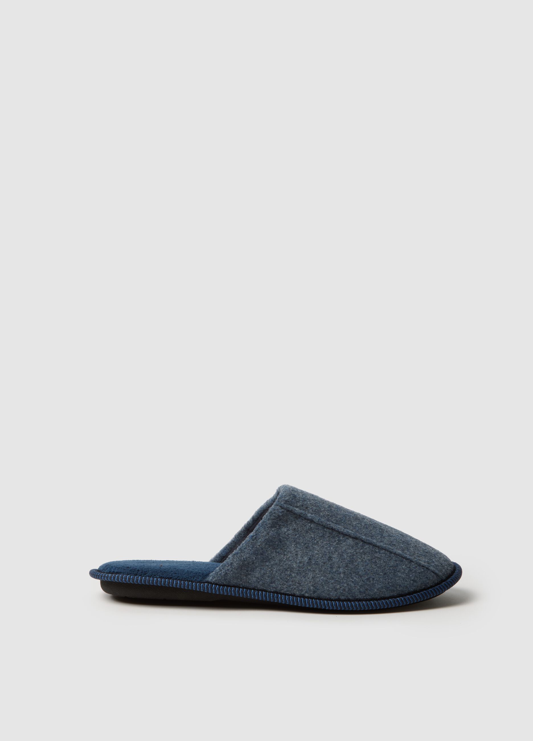 Pantofole blu con interno morbido