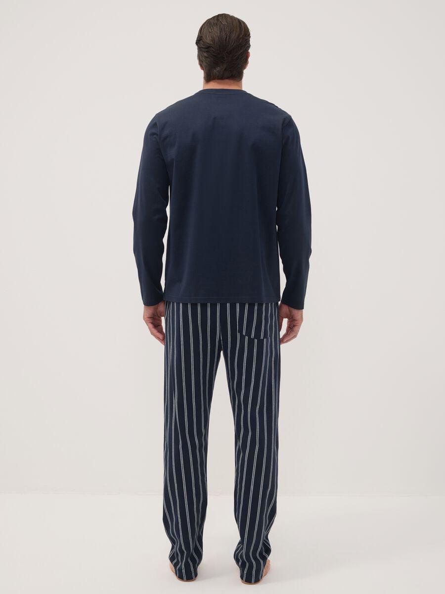 Pigiama blu navy in puro cotone organico con girocollo_3