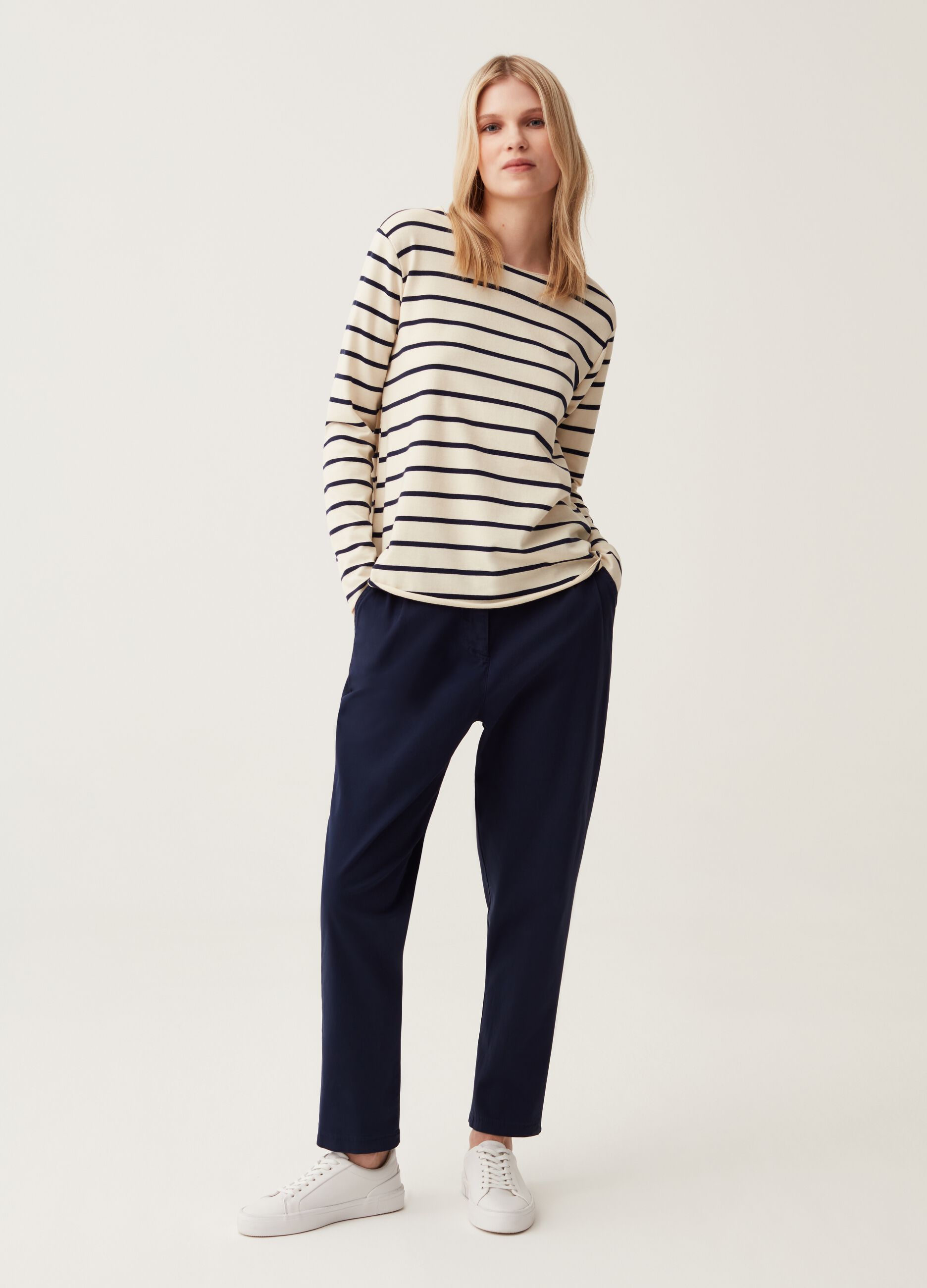 Pantaloni baggy fit con pinces Hybrid_0