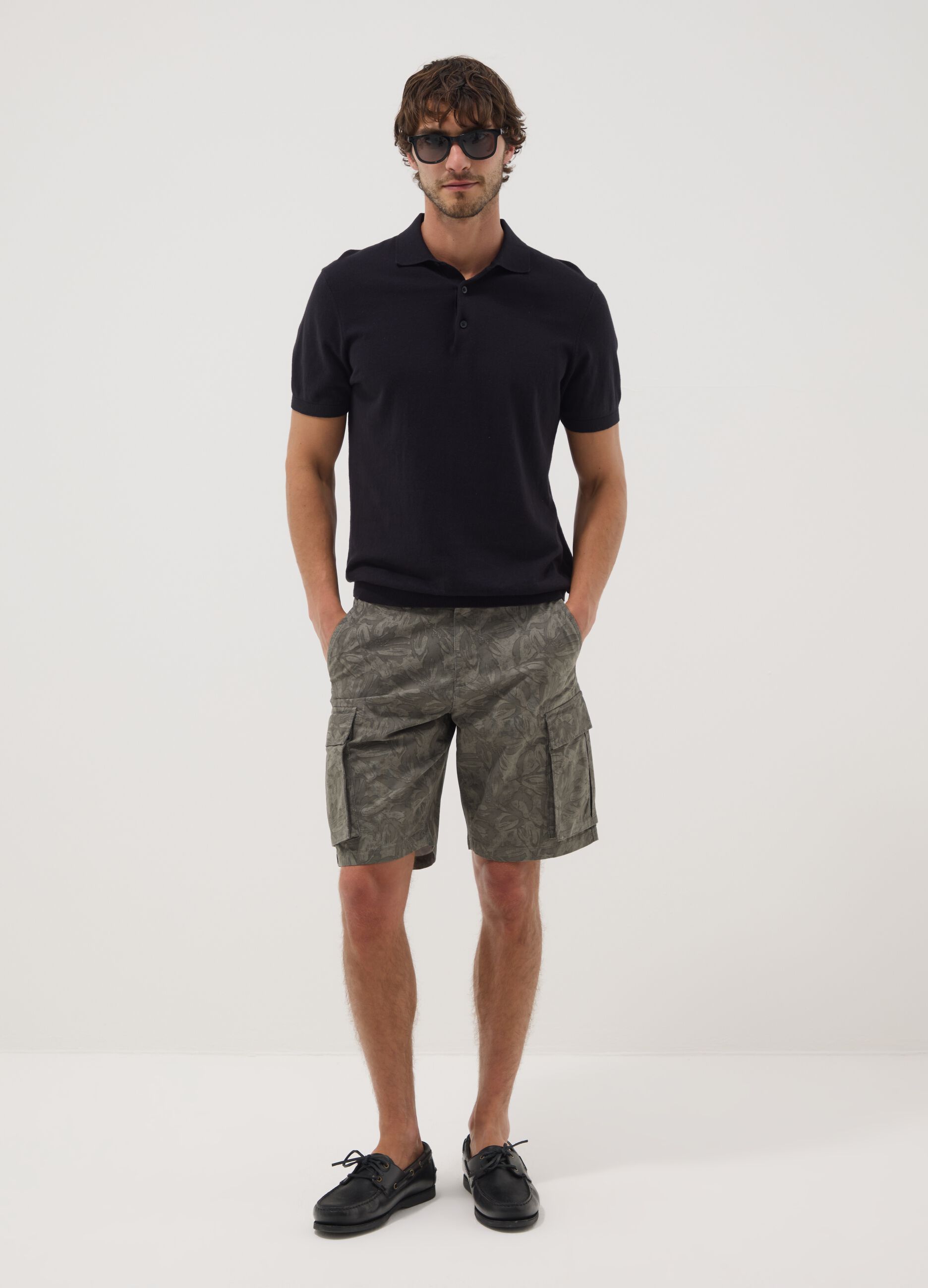 Grey stretch cotton cargo bermuda shorts