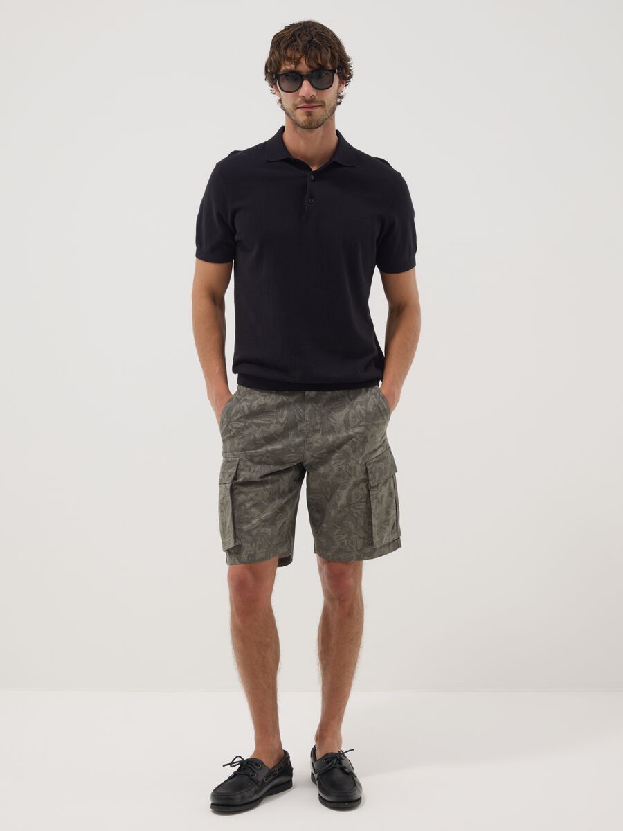 Grey stretch cotton cargo bermuda shorts_0