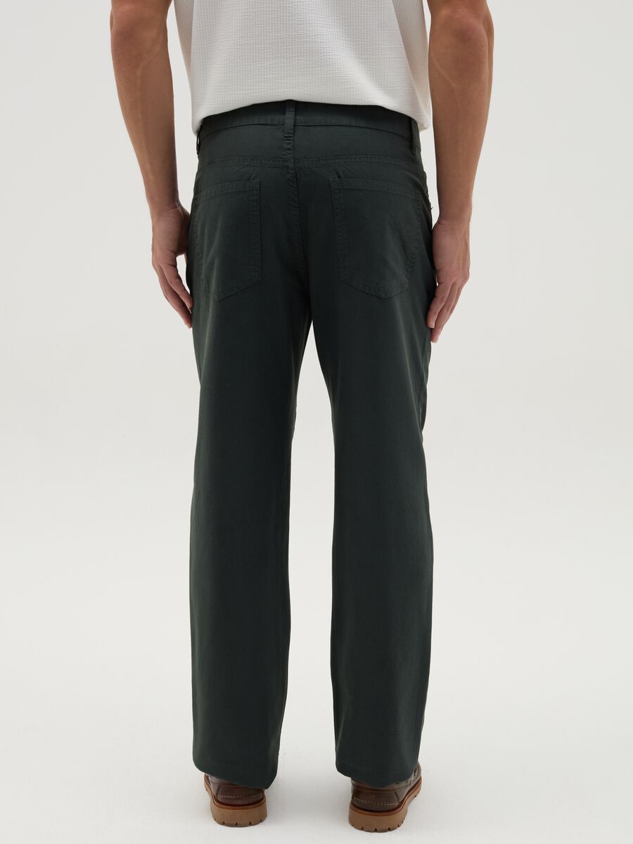 Trousers in linen and cotton with five pockets_2