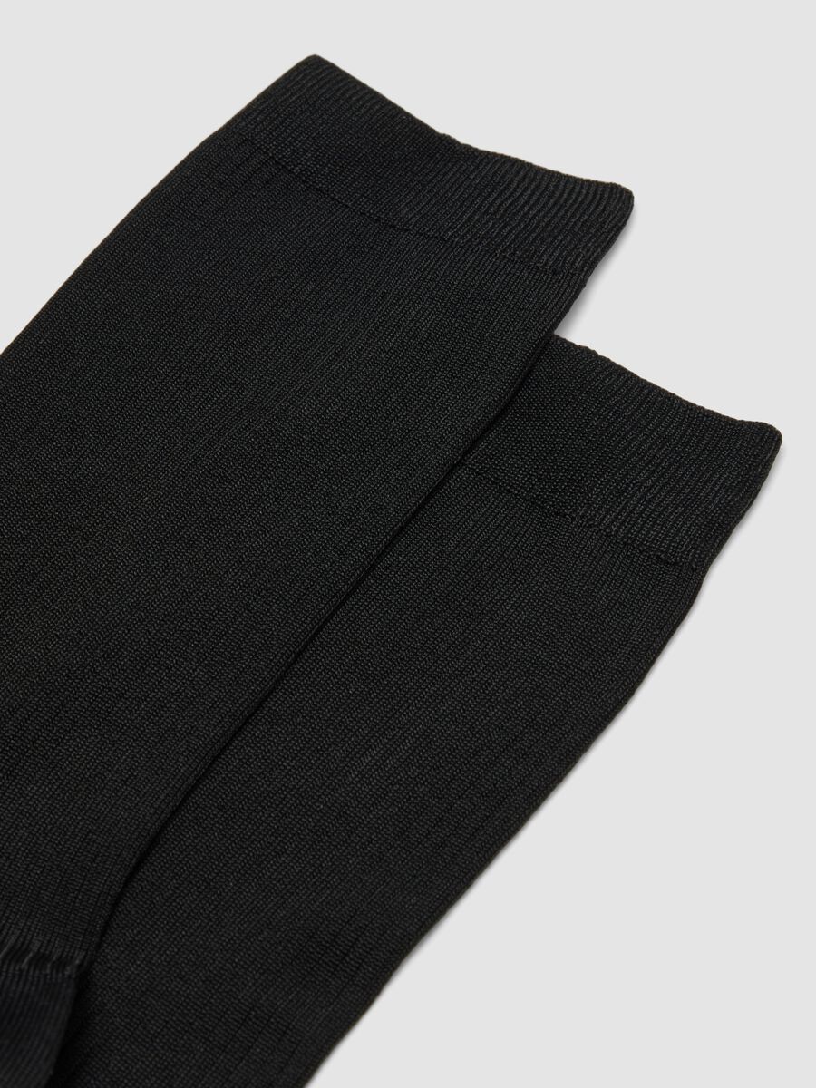 Long black stretch viscose socks_1
